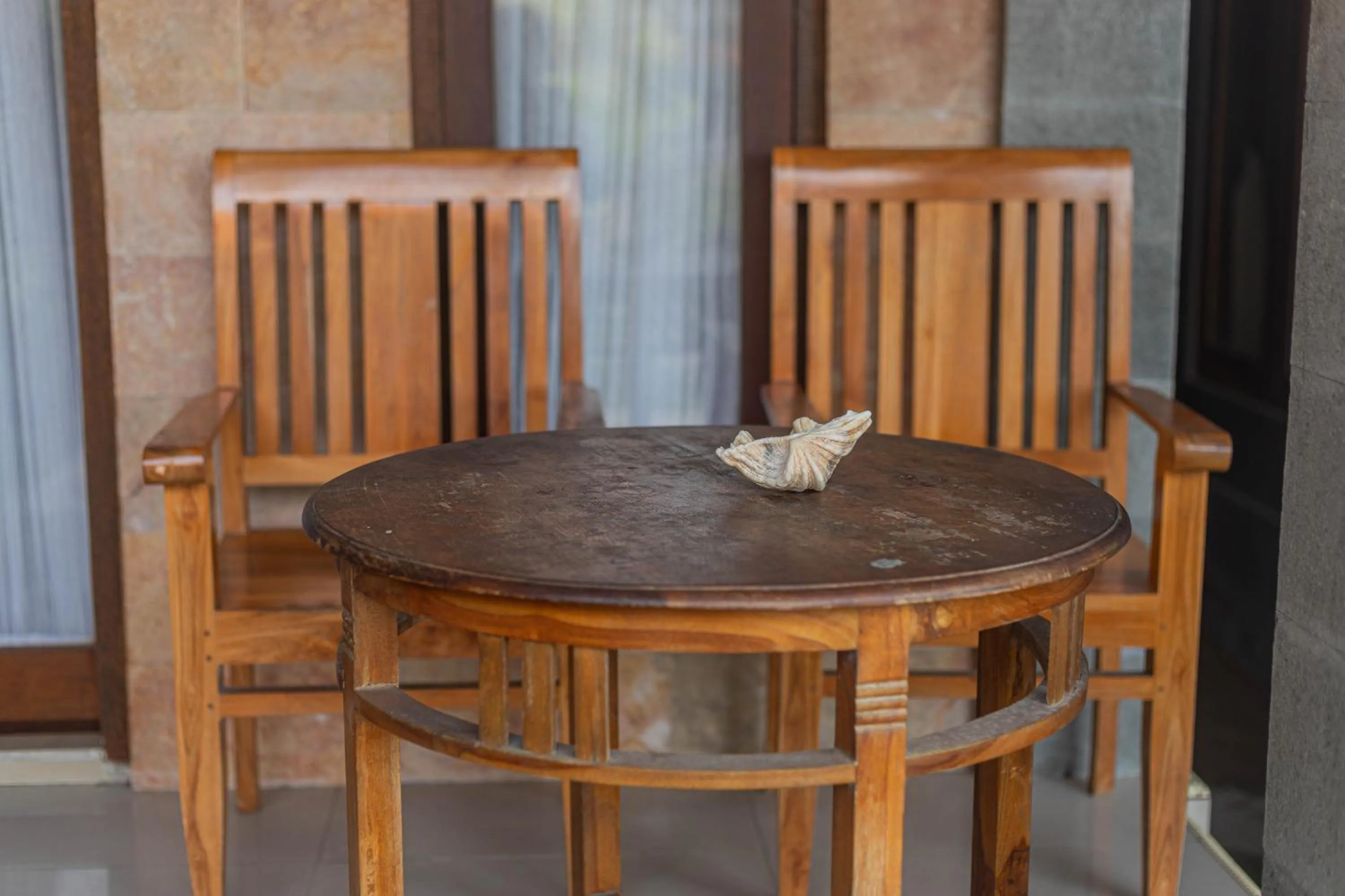 Seating area in Swan Beach Inn