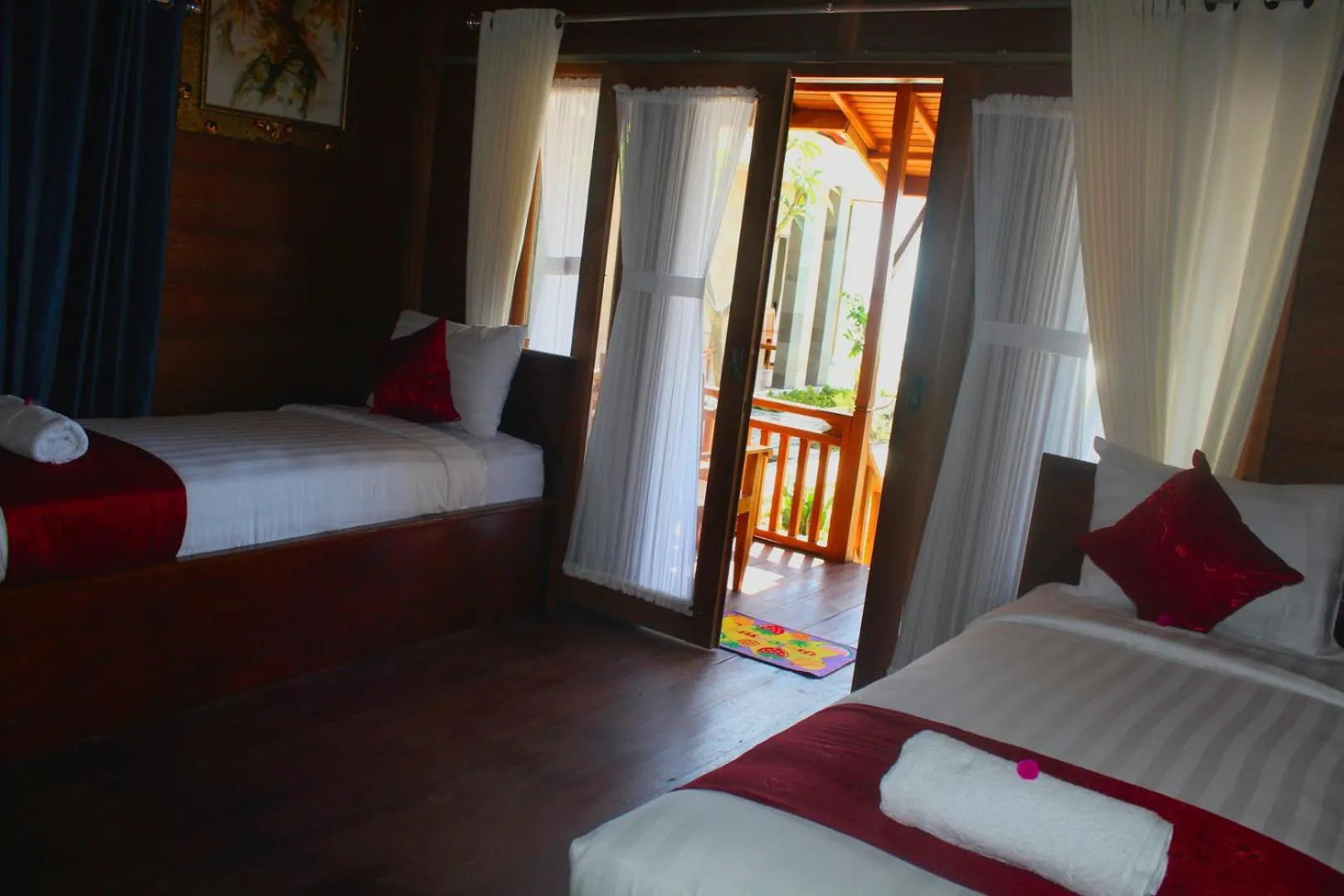 Photo of the whole room, Bed in Swan Beach Inn