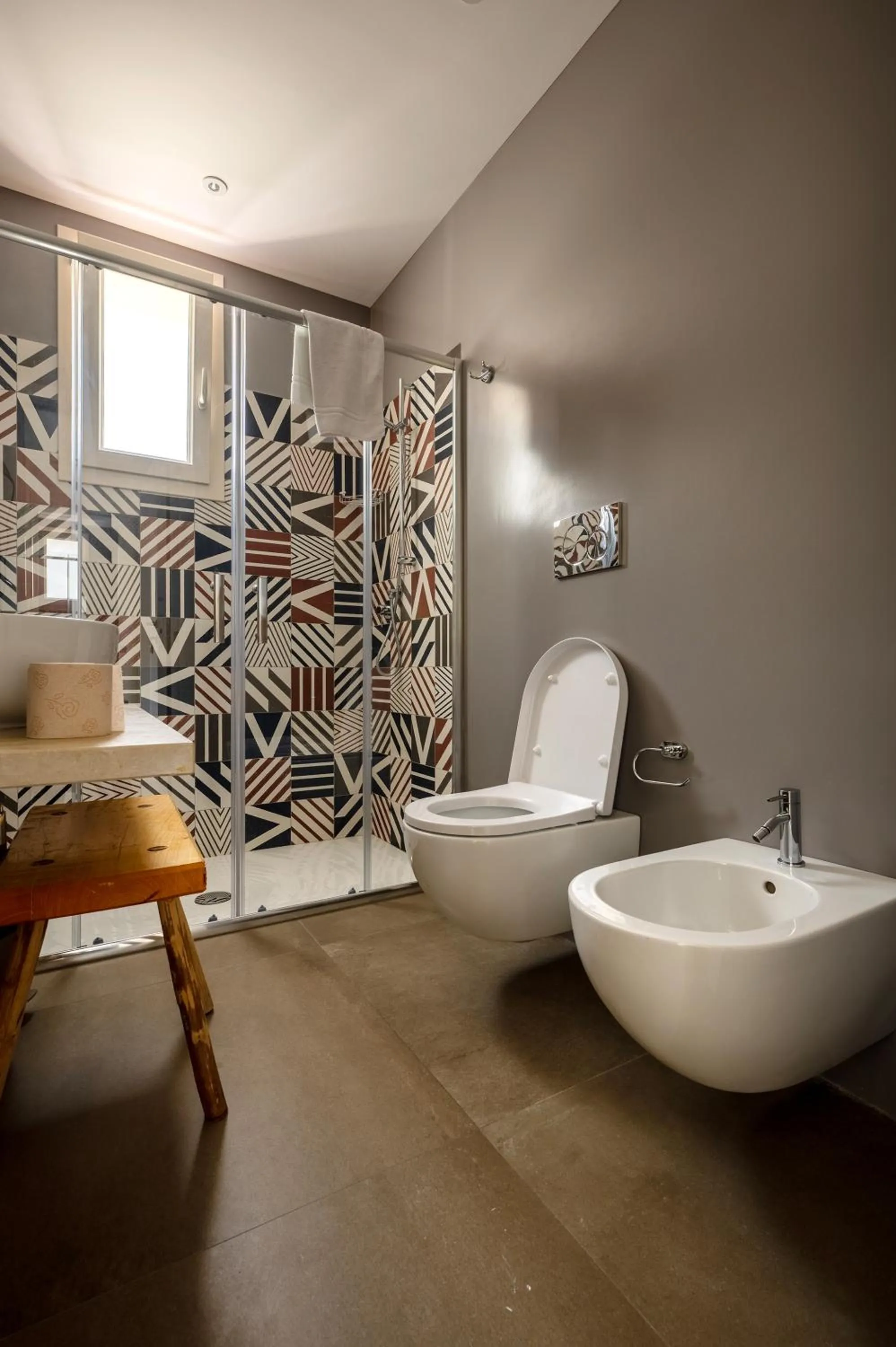 Toilet in Serafini Rooms