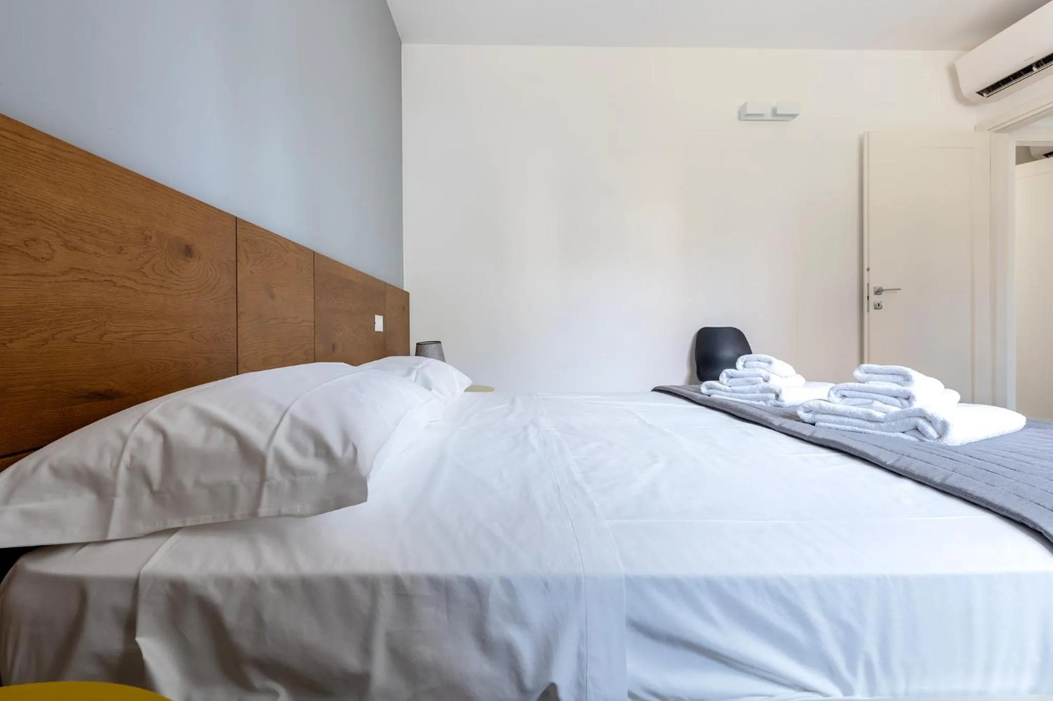 Photo of the whole room, Bed in Serafini Rooms