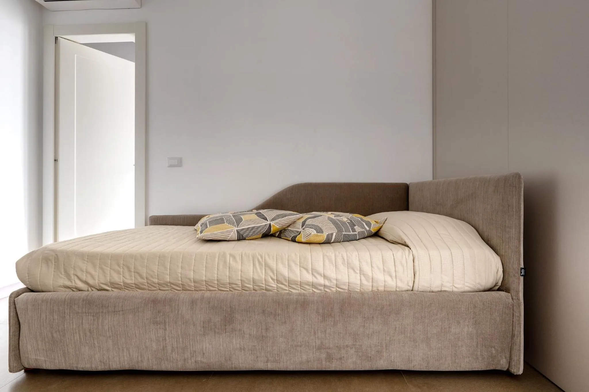 Bed in Serafini Rooms