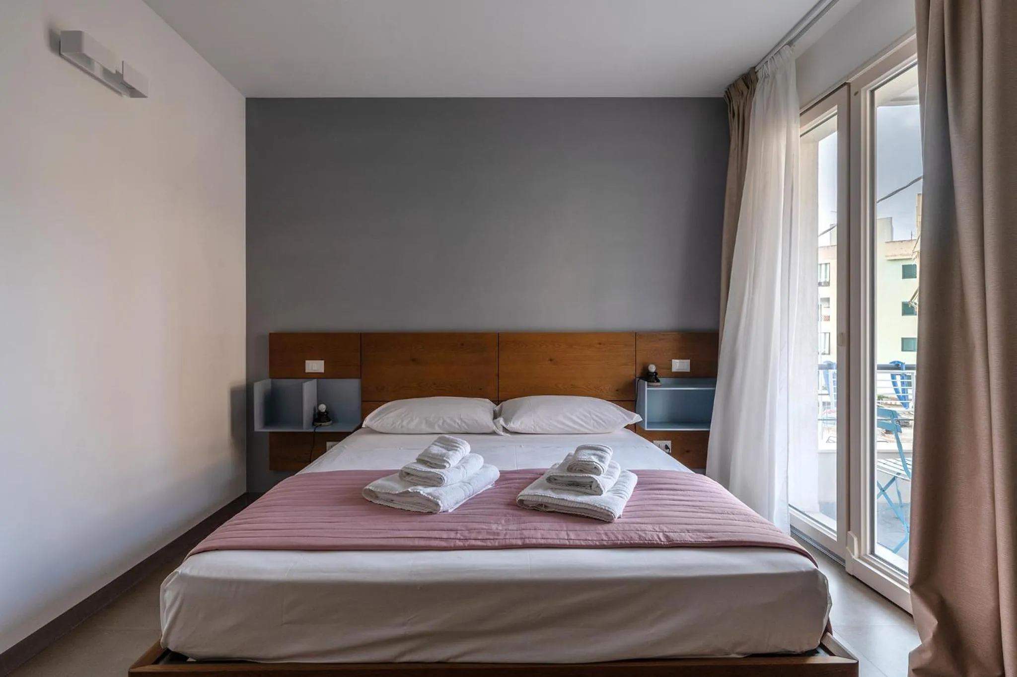 Bedroom, Bed in Serafini Rooms