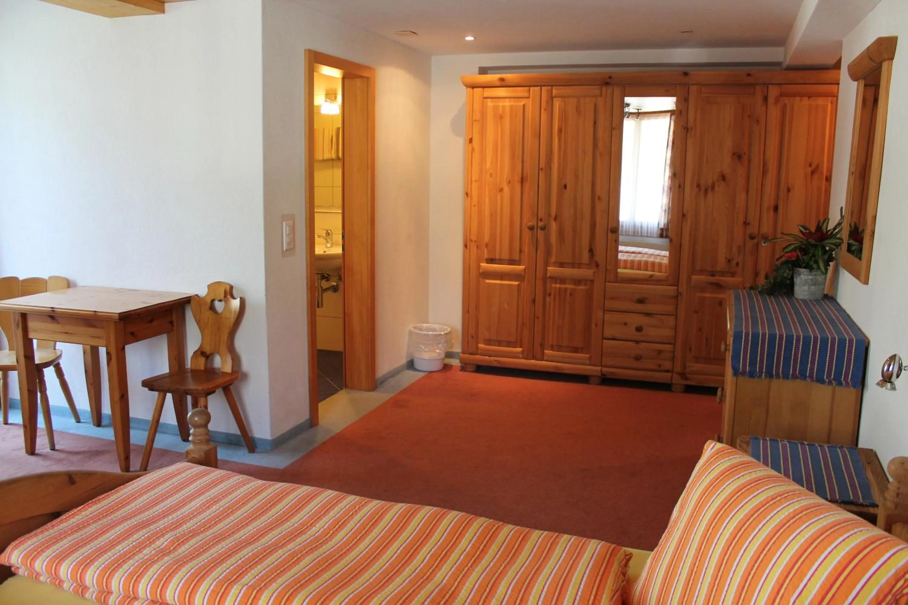 Photo of the whole room, Bed in Pension St. Jakob