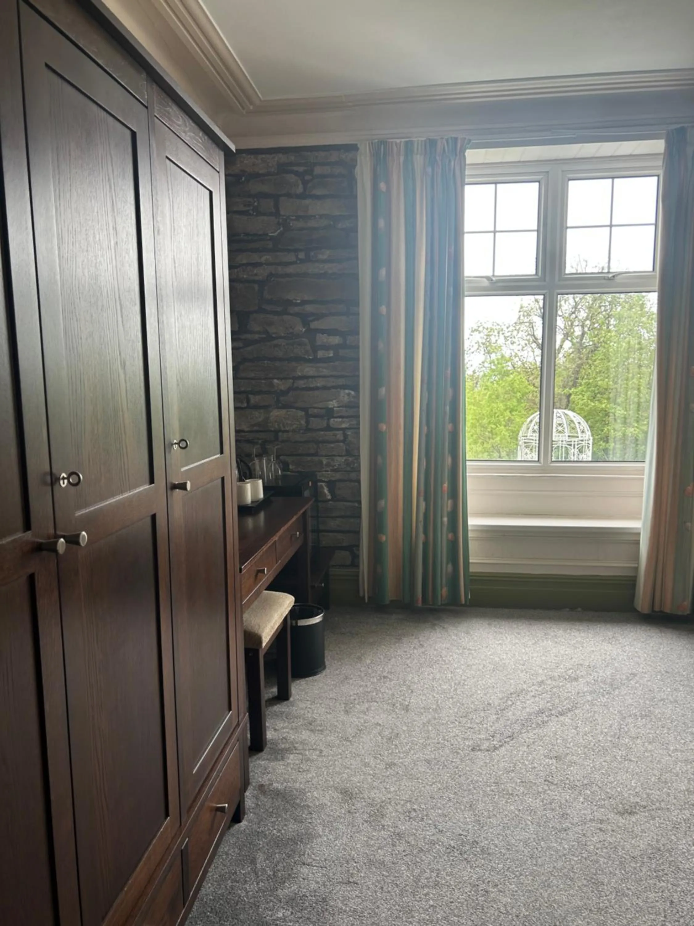 Broadway Country House