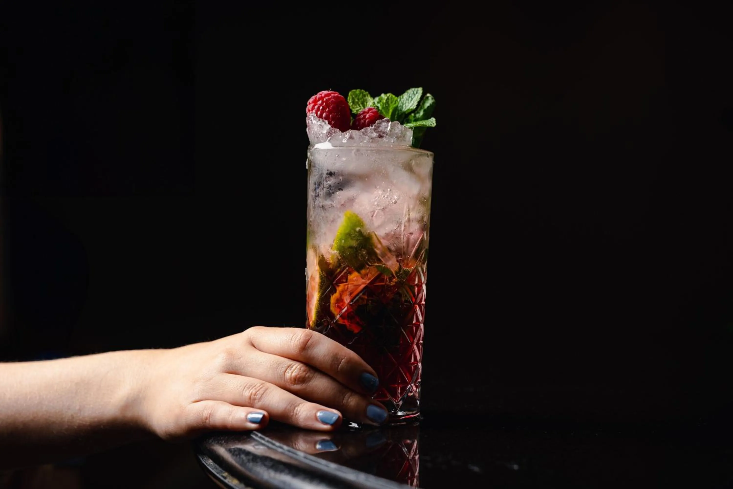 Lounge or bar in Delta Hotels by Marriott Heathrow Windsor