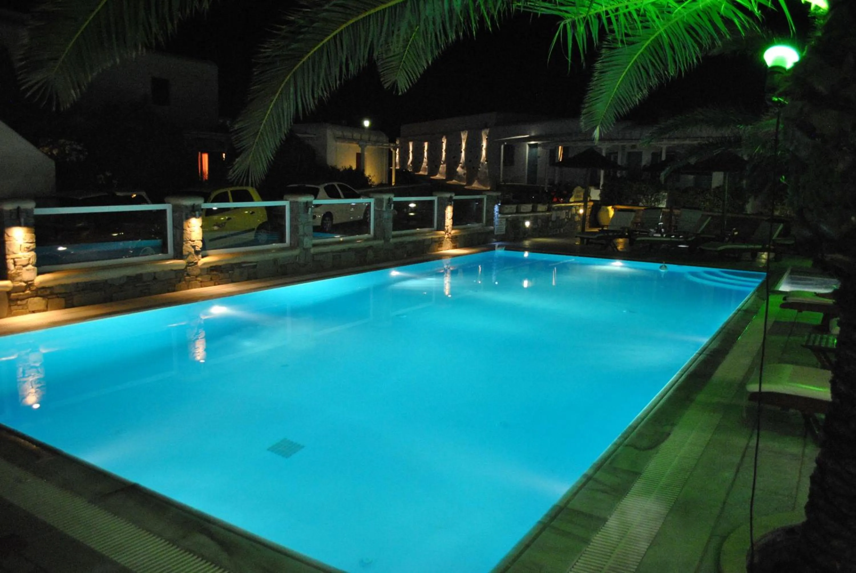 Swimming pool in Petinaros Hotel