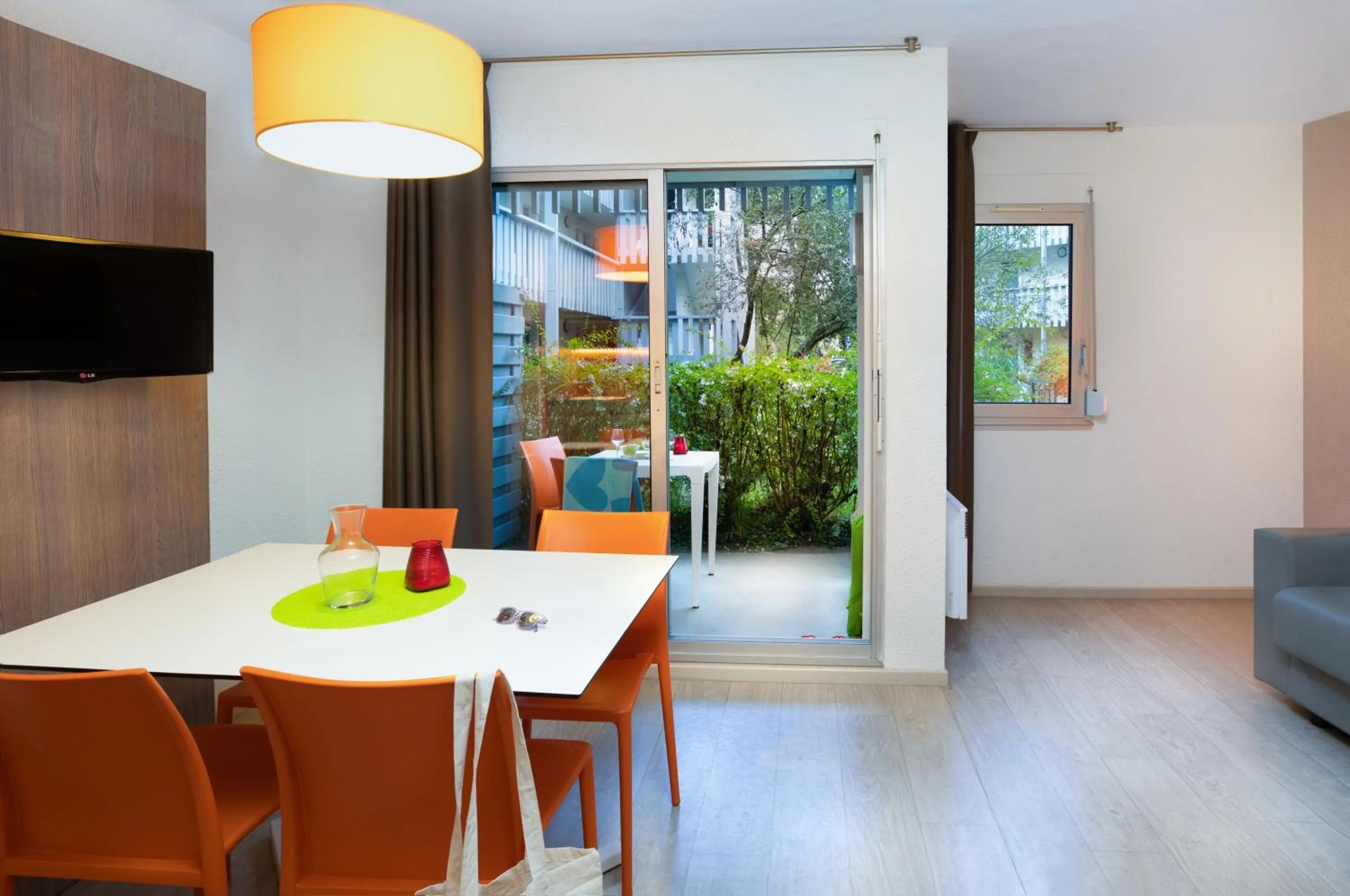 Dining area in SOWELL Family Pignada Plage