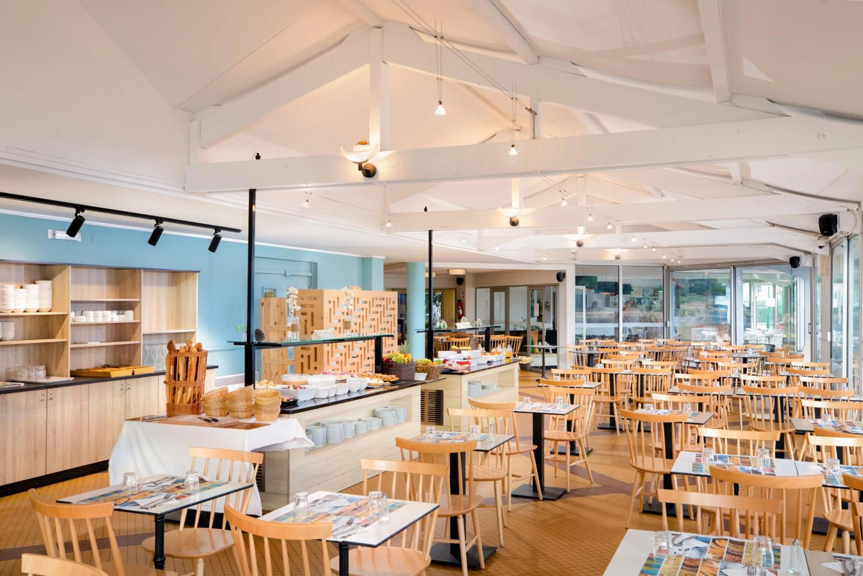 Restaurant/places to eat in SOWELL Family Pignada Plage