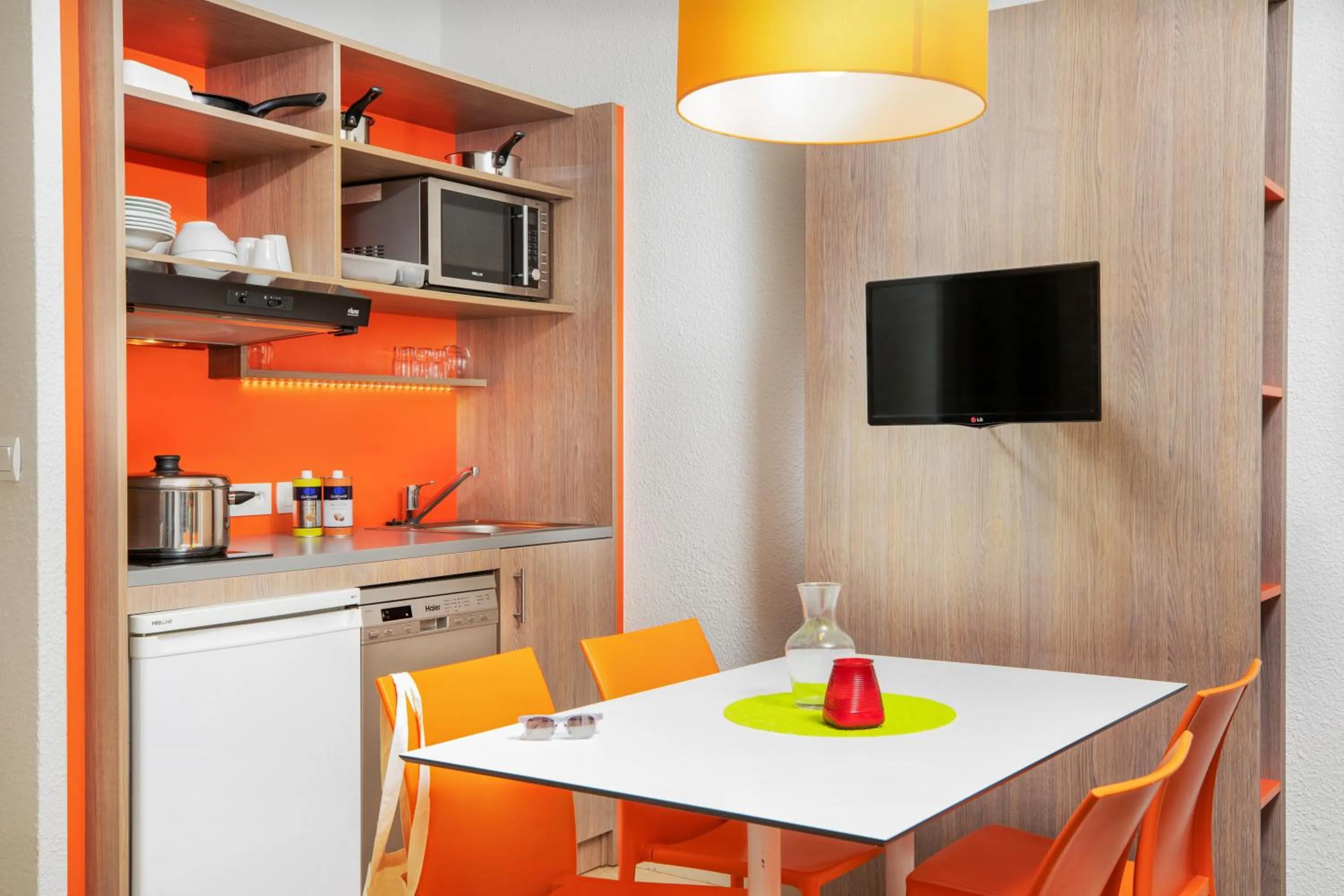 Kitchen or kitchenette in SOWELL Family Pignada Plage