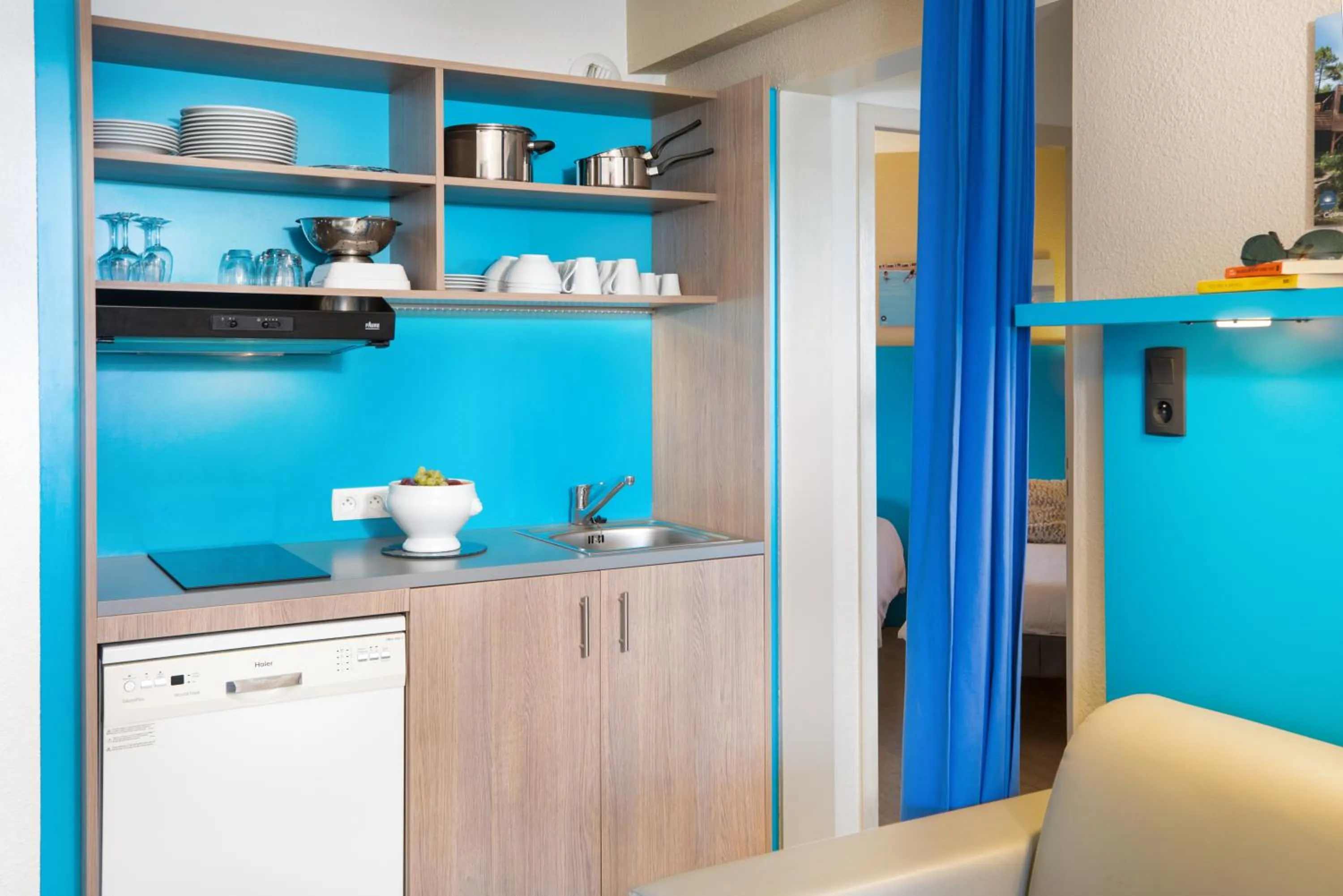 Kitchen or kitchenette in SOWELL Family Pignada Plage