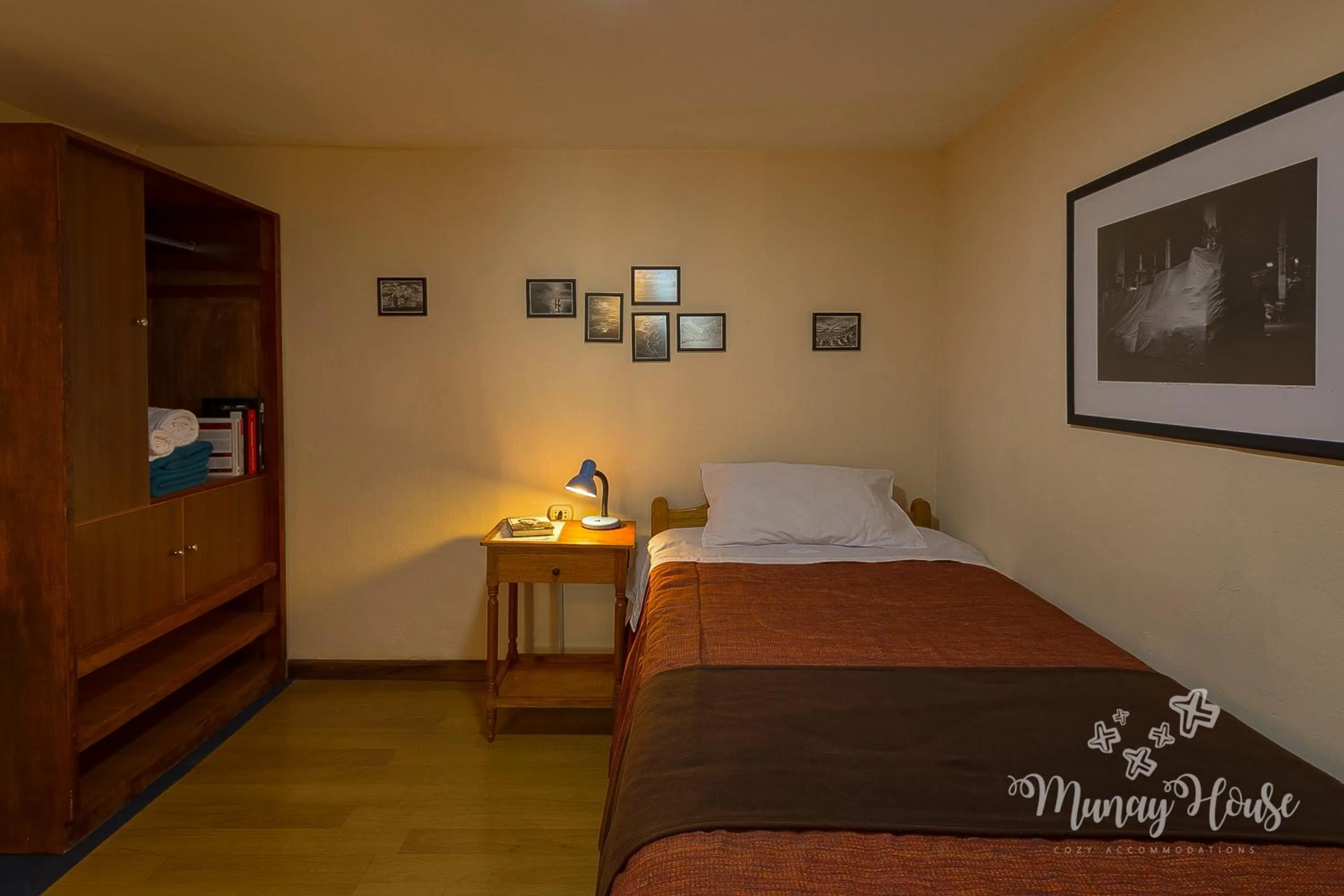 Photo of the whole room, Bed in Munay House, apartment in the center of Cusco