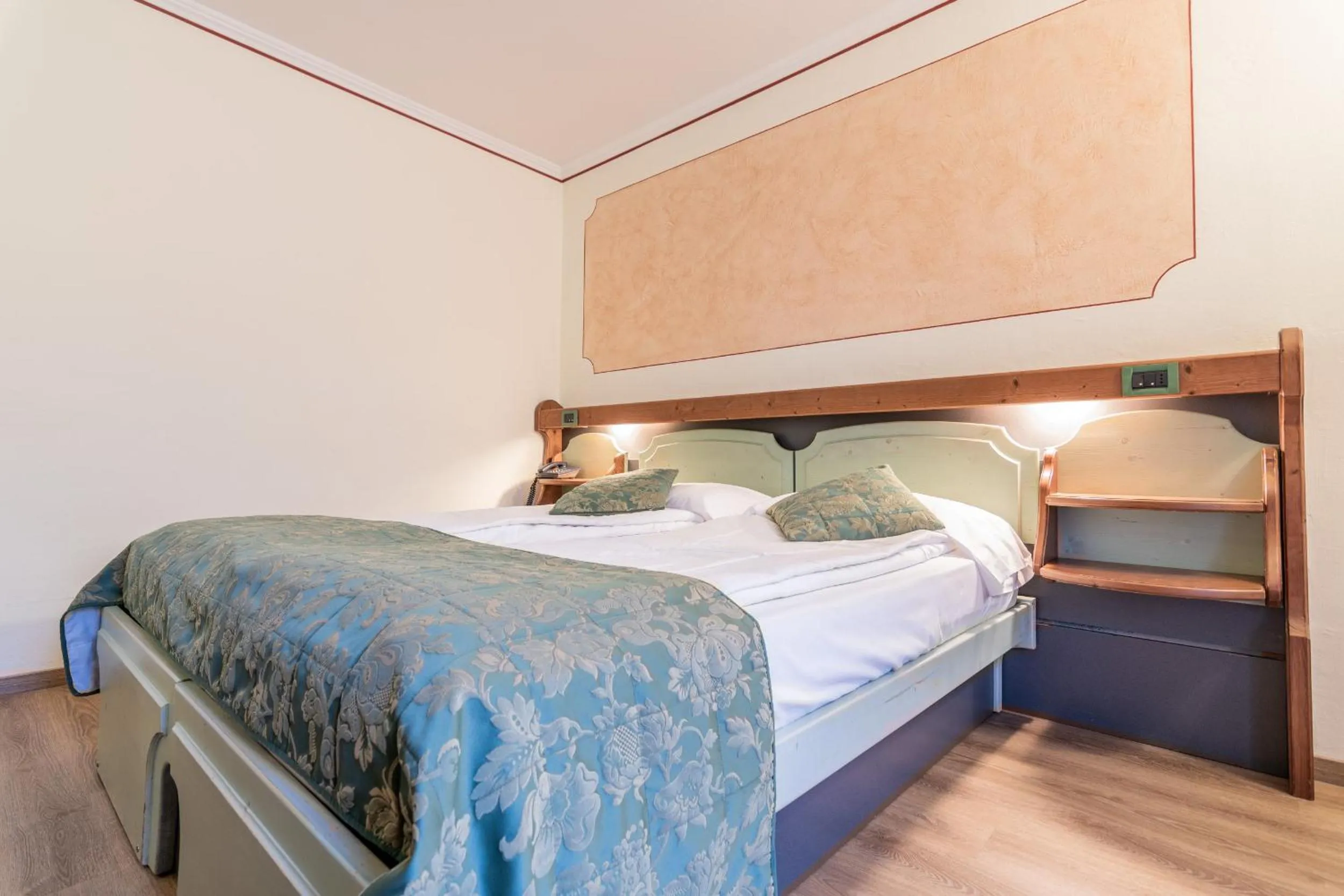 Bed in Albergo Dimaro Wellness Hotel