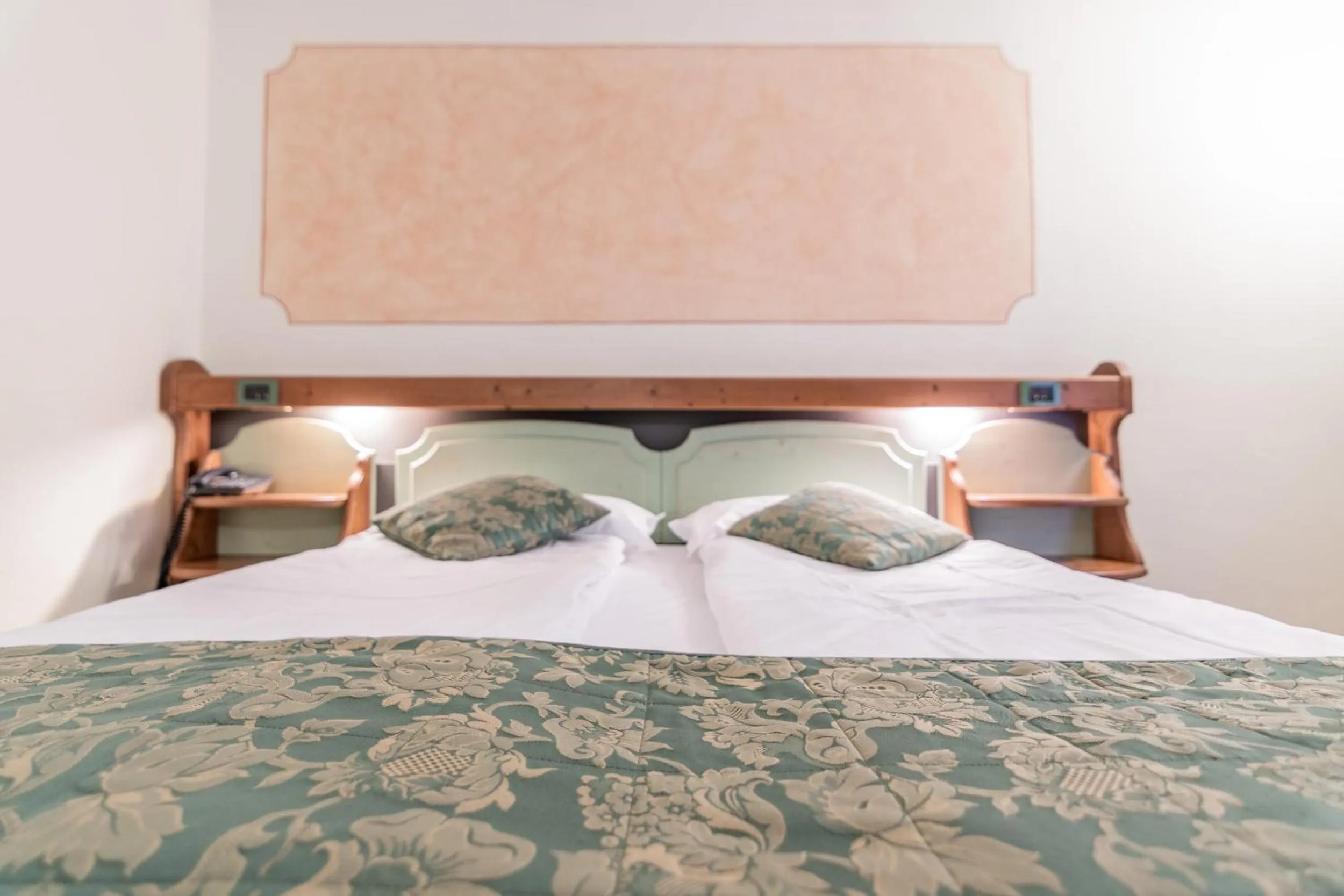 Bed in Albergo Dimaro Wellness Hotel