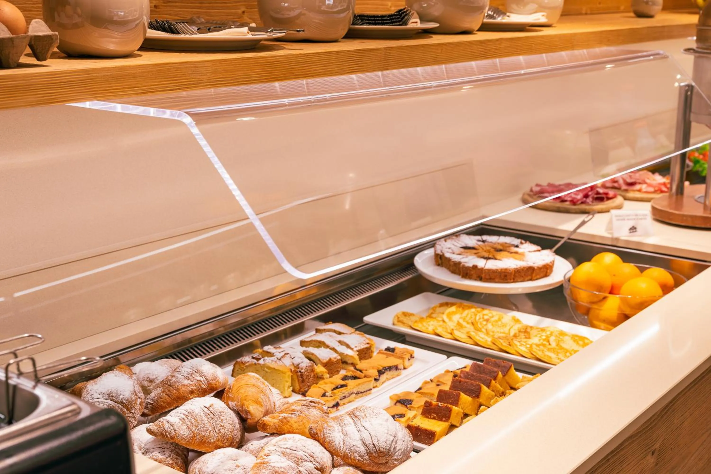 Restaurant/places to eat in Albergo Dimaro Wellness Hotel