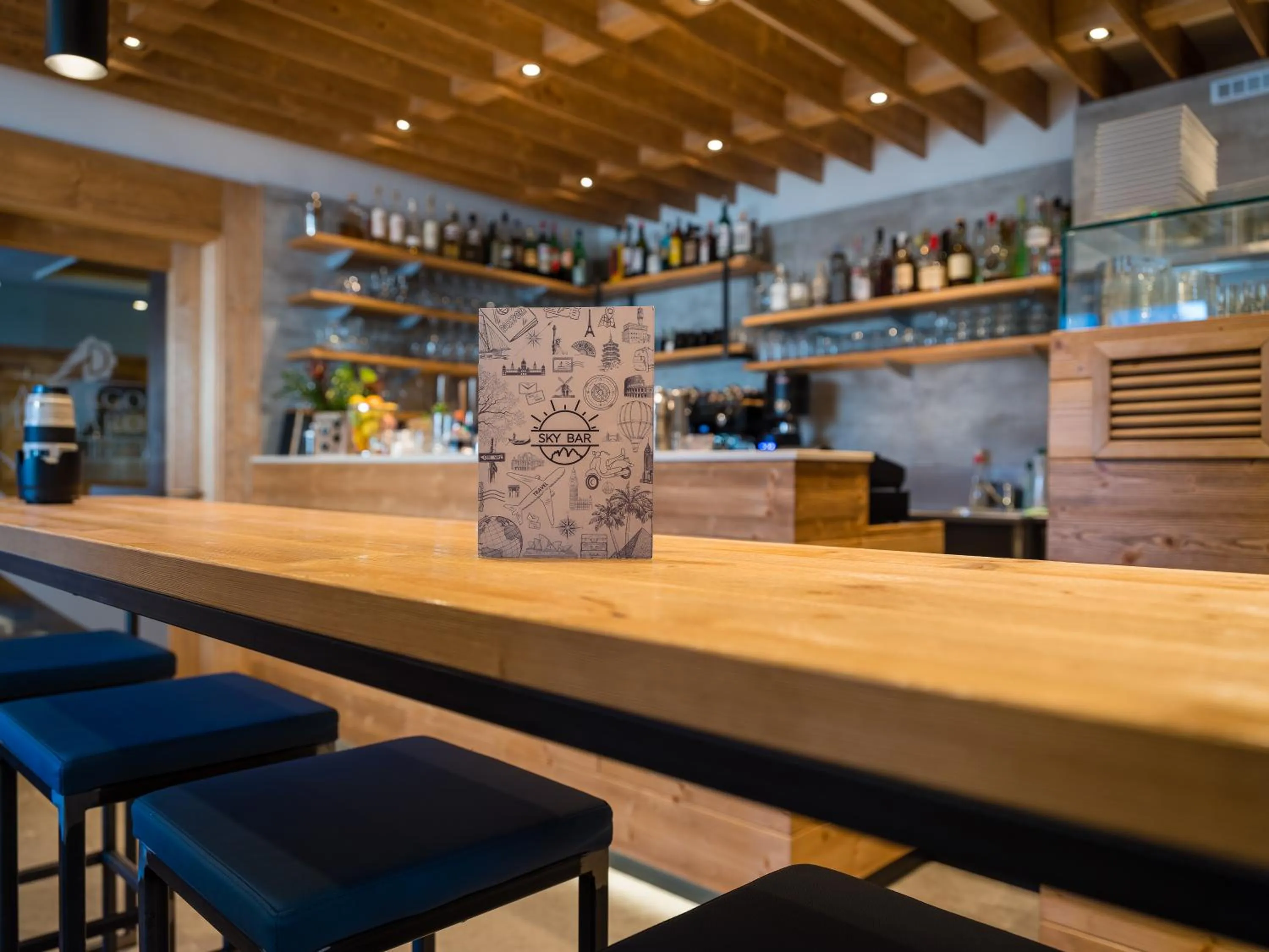 Lounge or bar in Albergo Dimaro Wellness Hotel