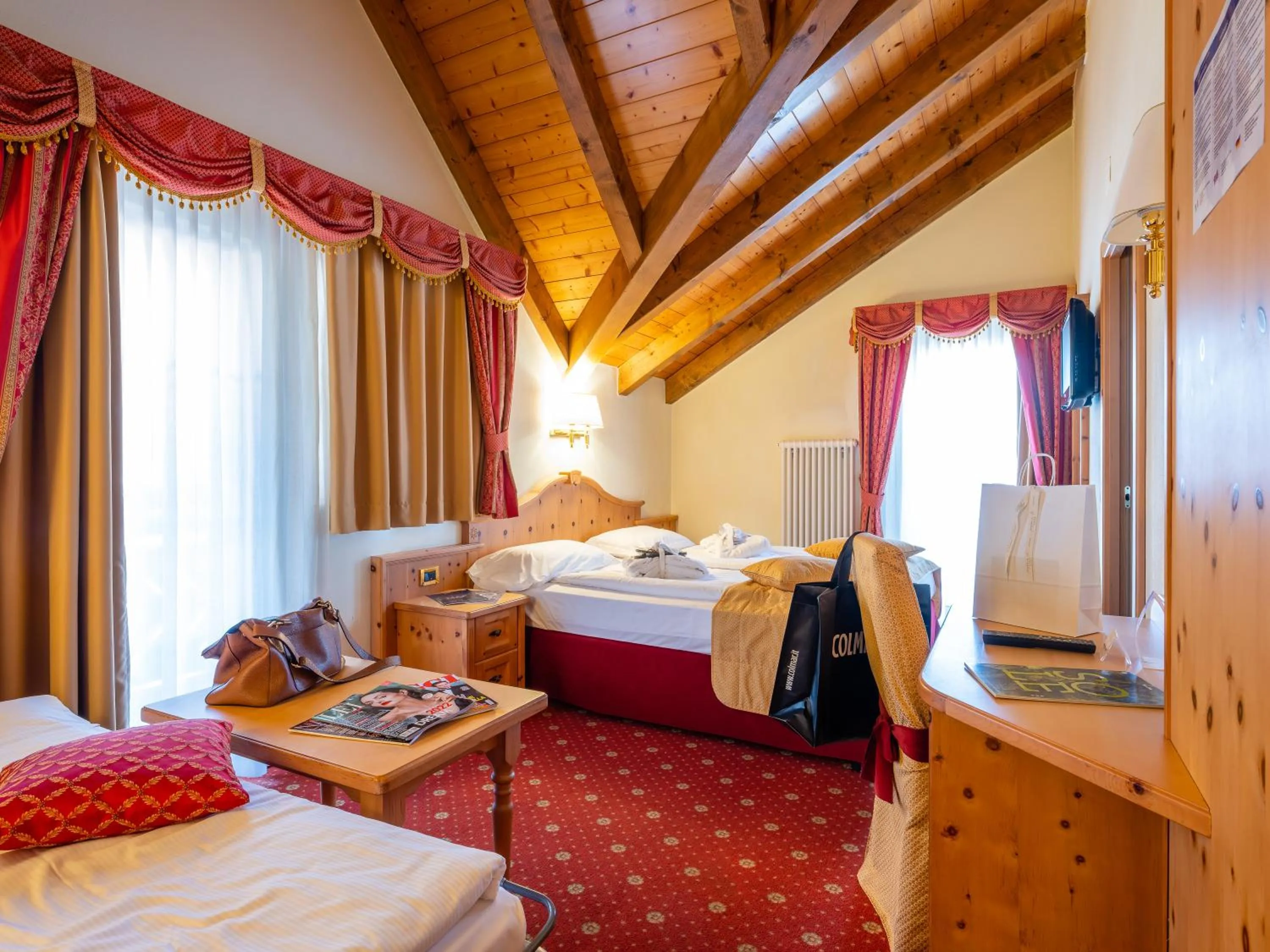 Bed in Albergo Dimaro Wellness Hotel