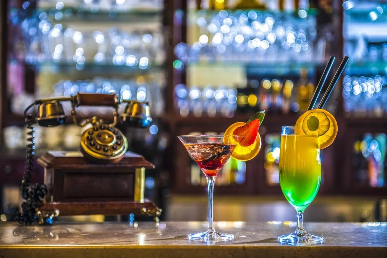 Lounge or bar in Hotel Forest Hills