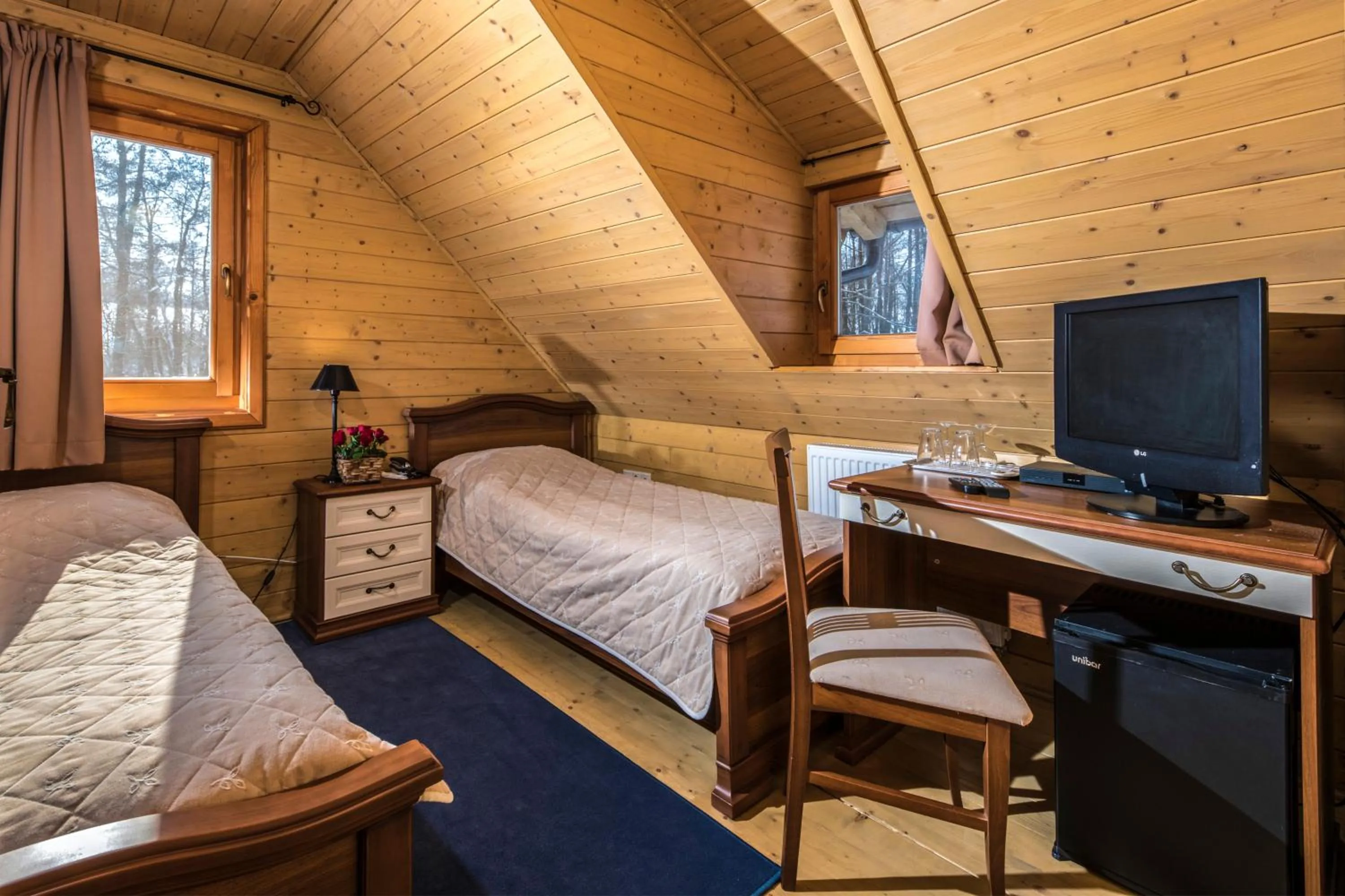 Photo of the whole room in Hotel Forest Hills