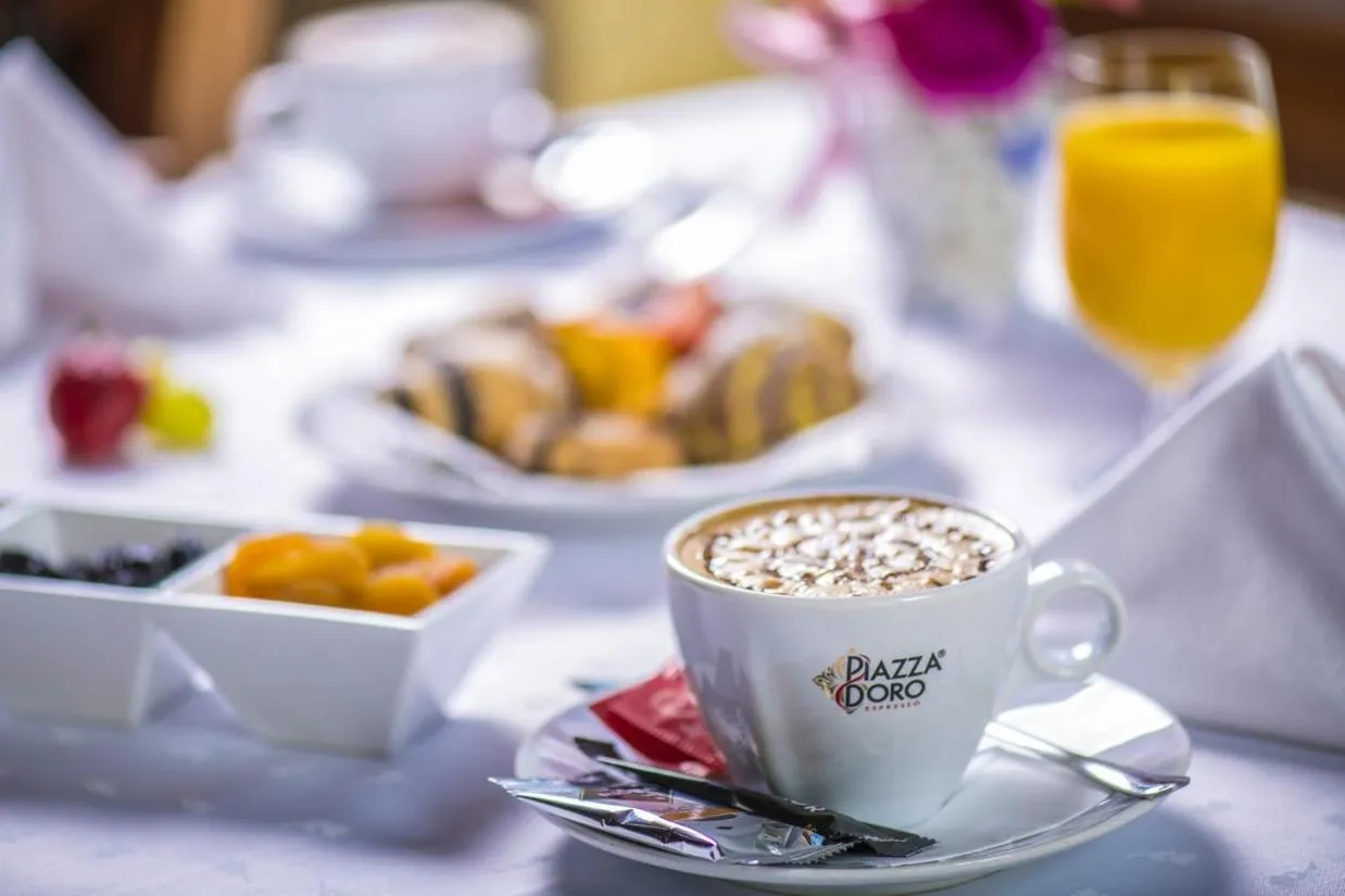 Breakfast in Hotel Forest Hills