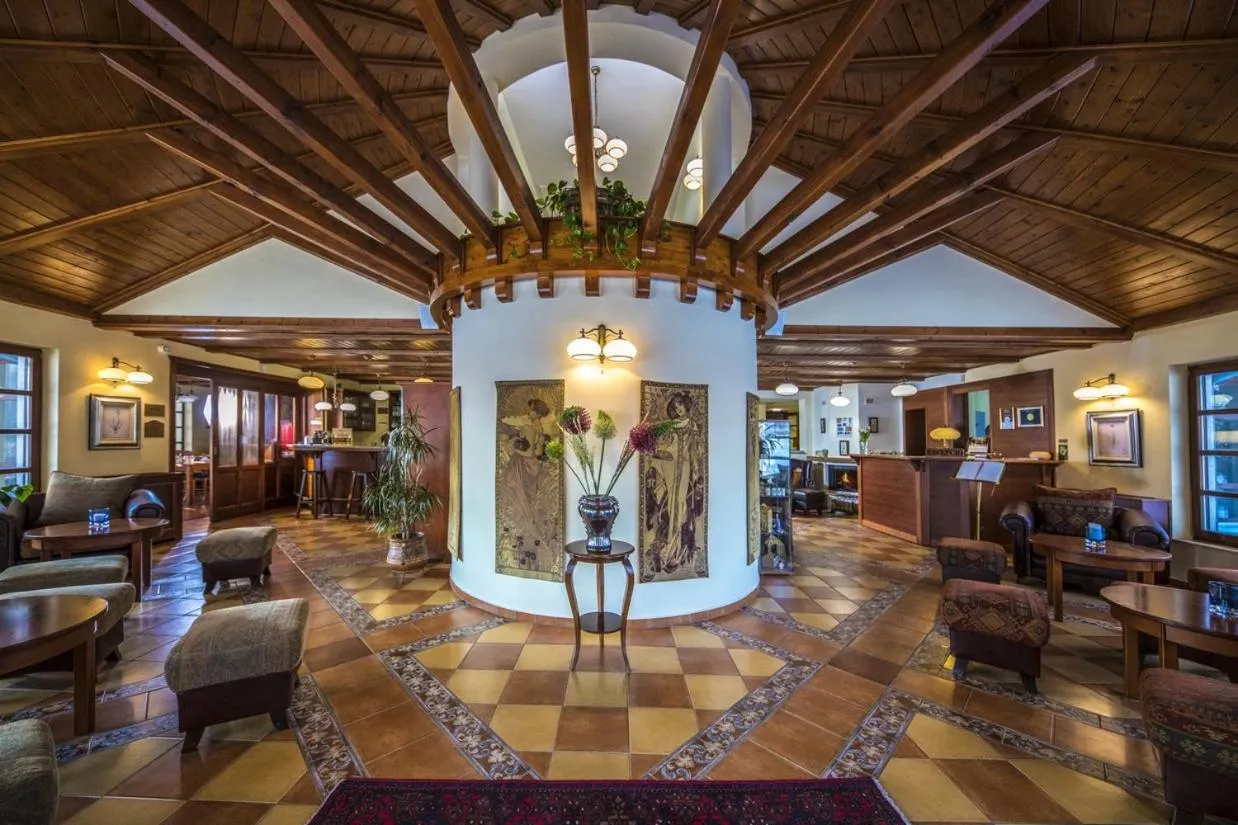 Lobby or reception in Hotel Forest Hills