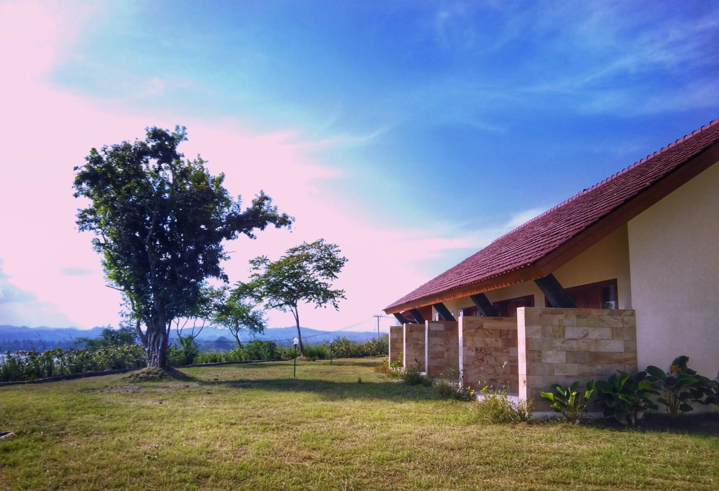 Property building in Tunak Cottage