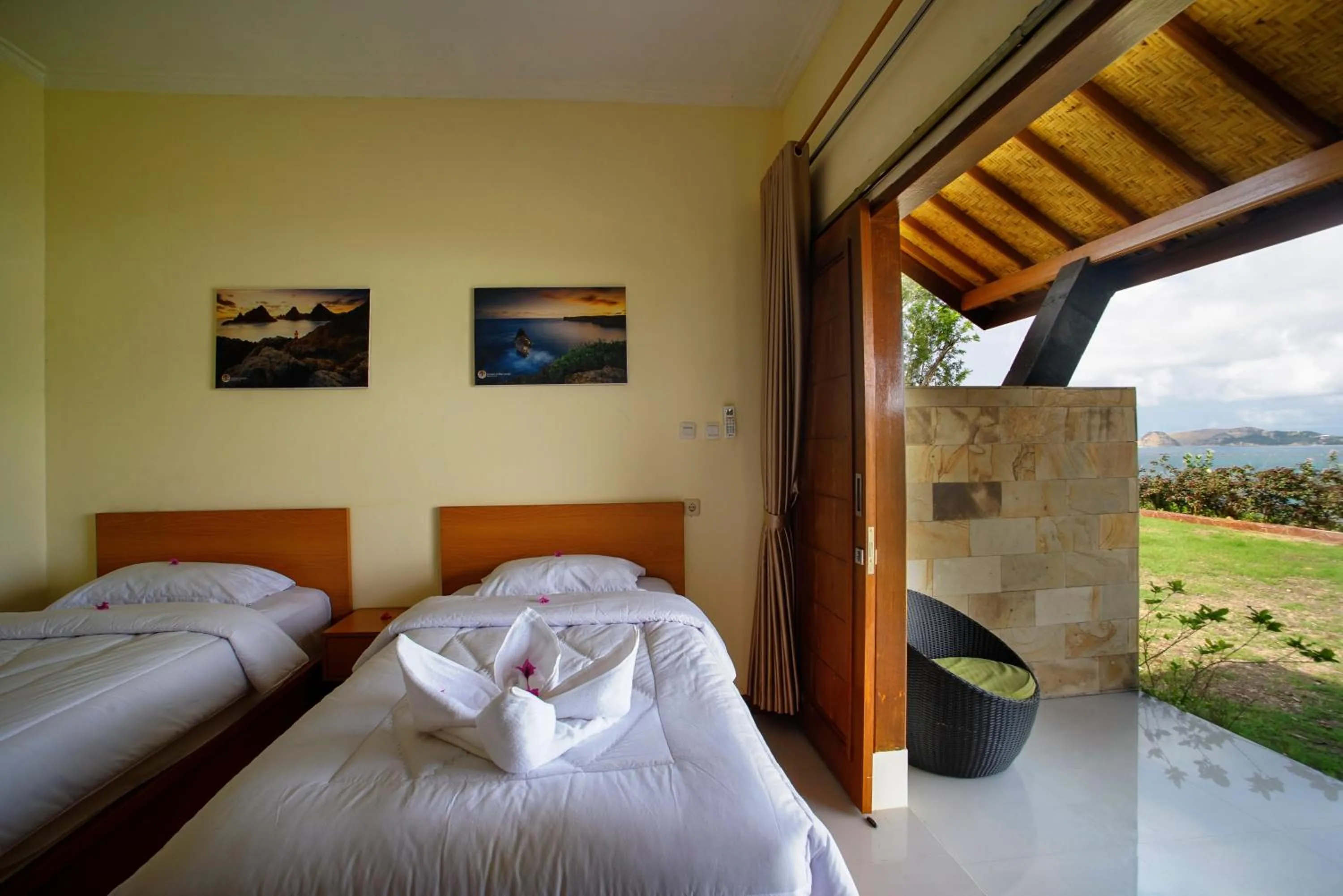 Bed in Tunak Cottage