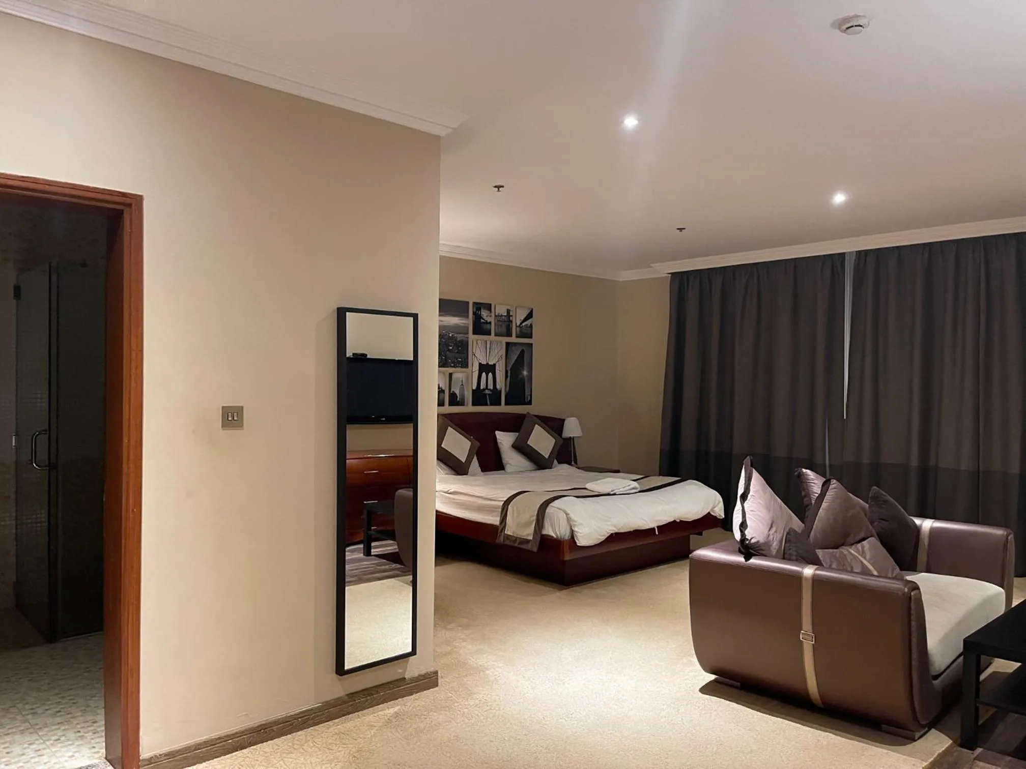 Bed in Wakra Inn Hotel Apartments