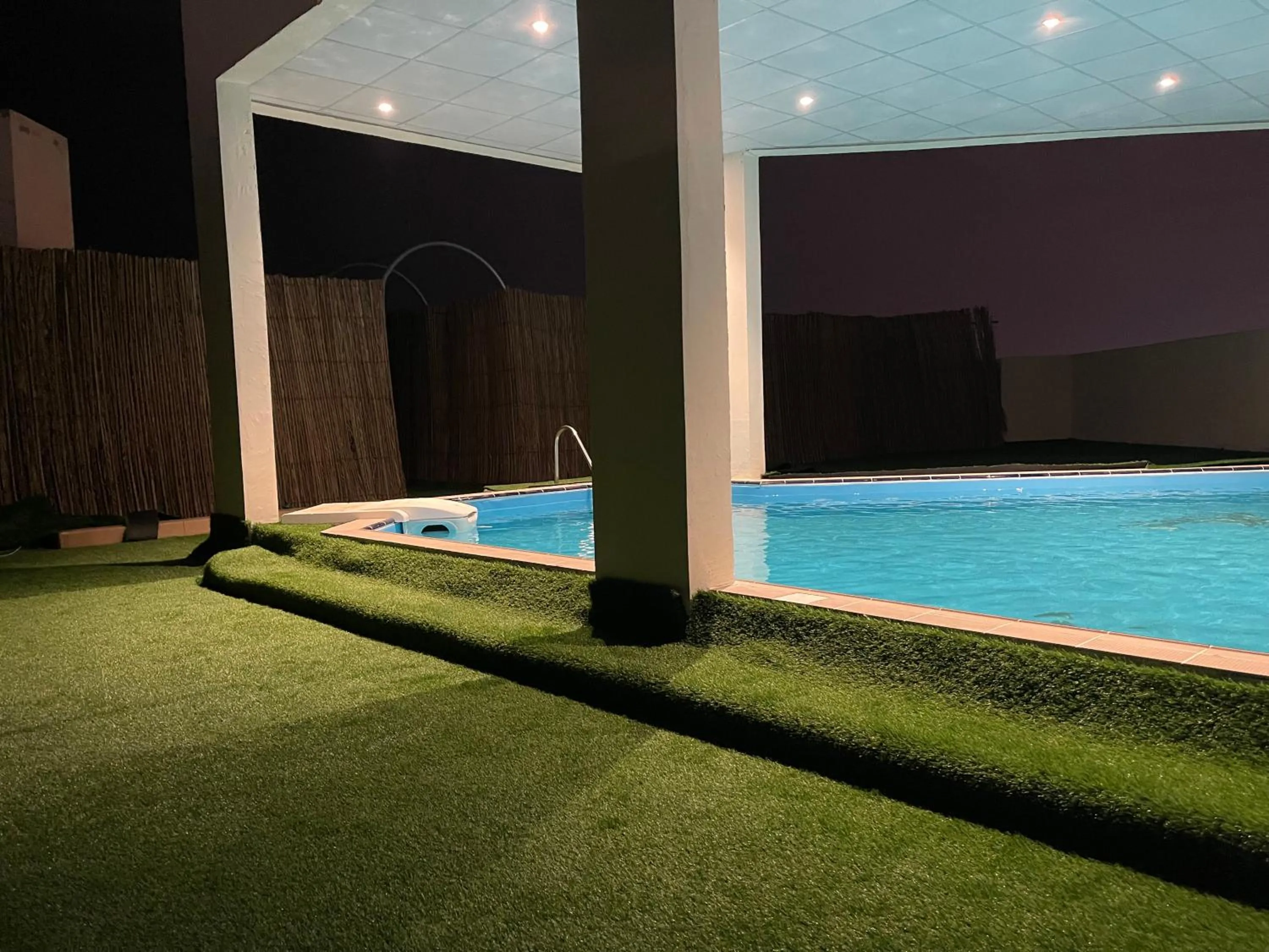 Swimming pool in Wakra Inn Hotel Apartments