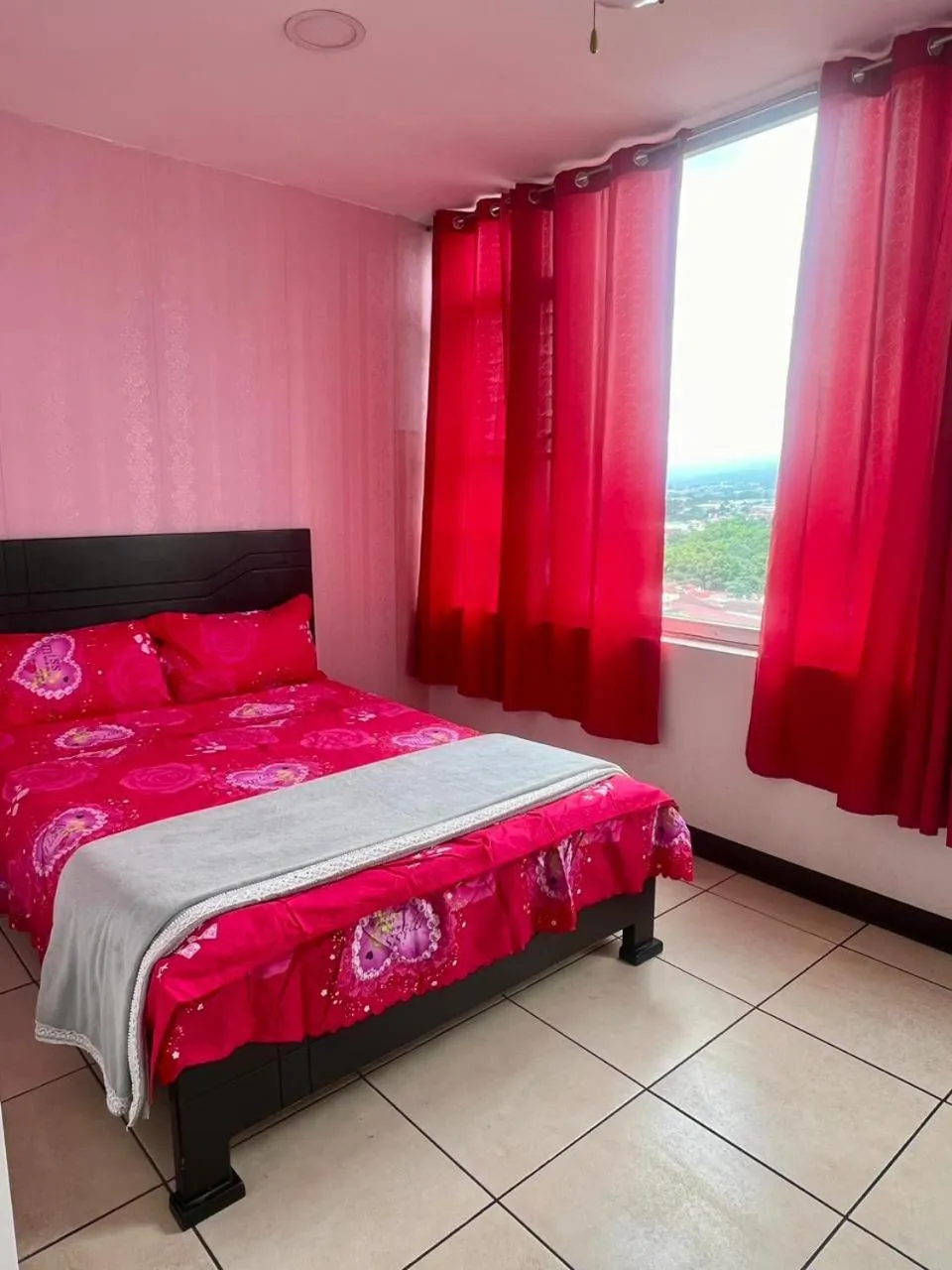 Bed in La Fortuna Roja