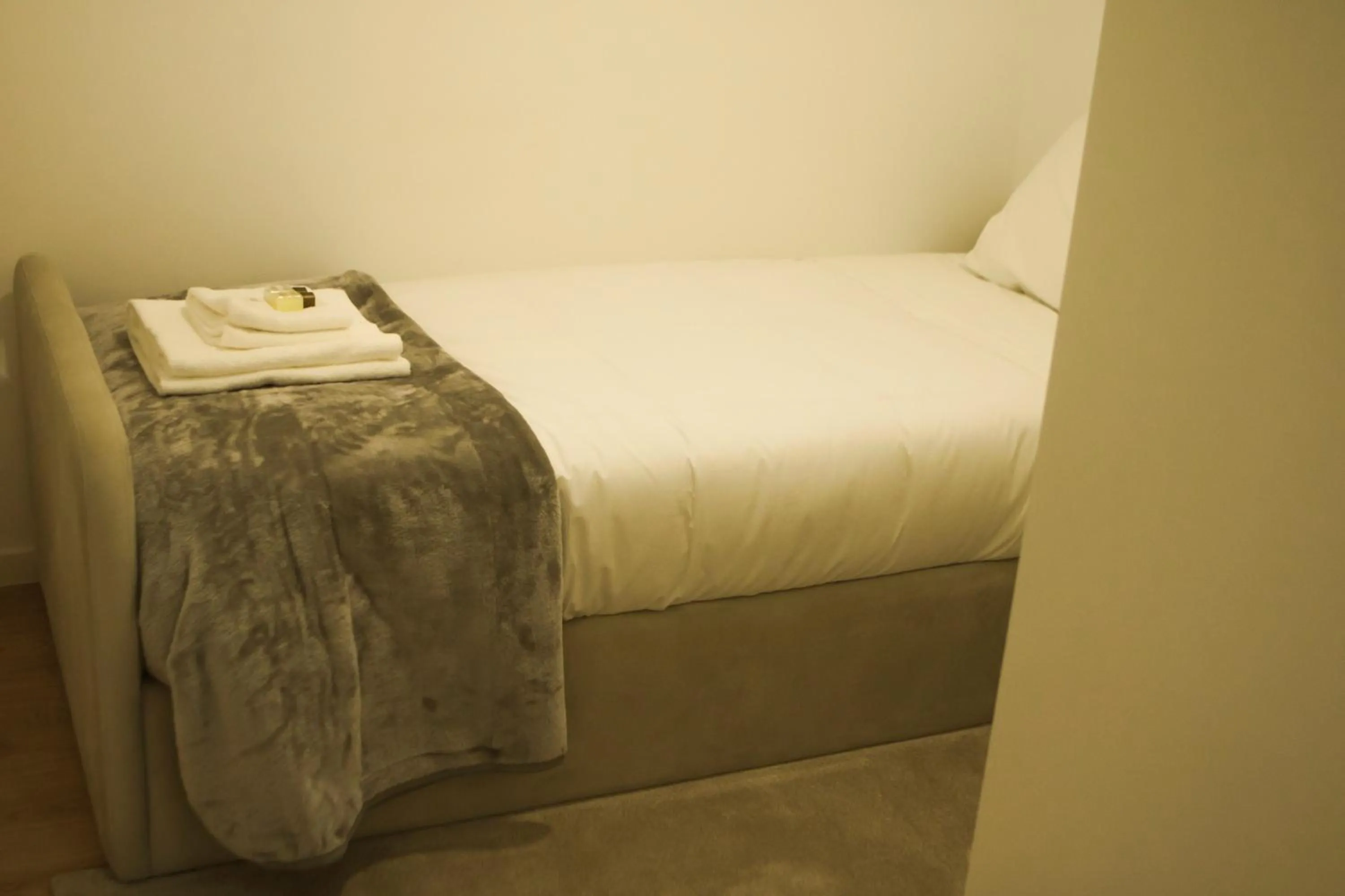Bed in Nightingale Apartments