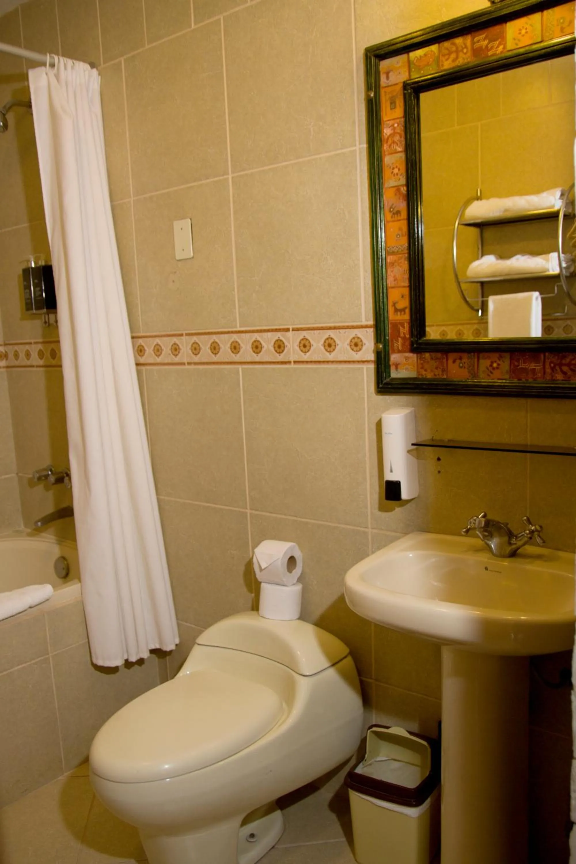 Bathroom in Hotel Warari