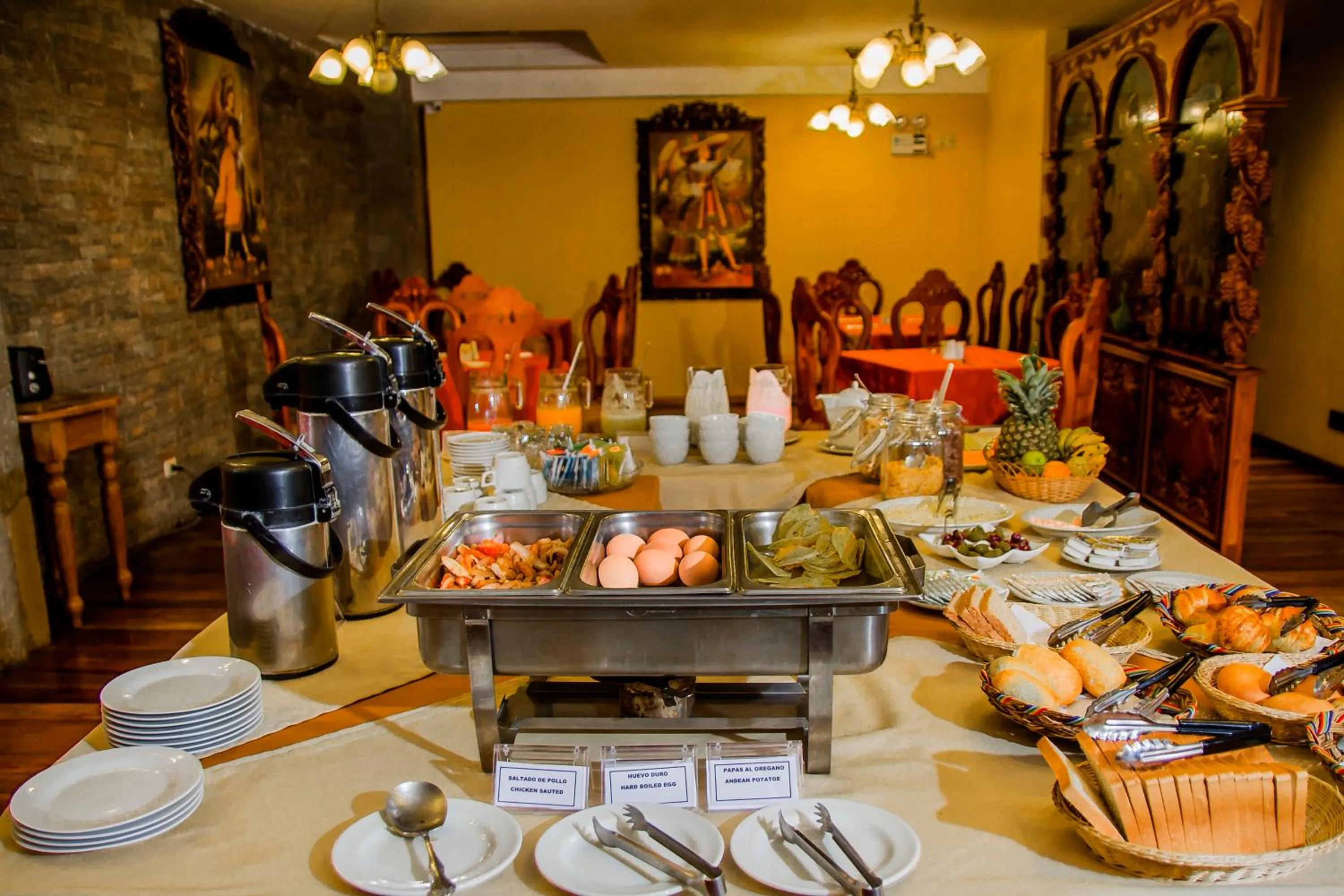 Food and drinks in Hotel Warari