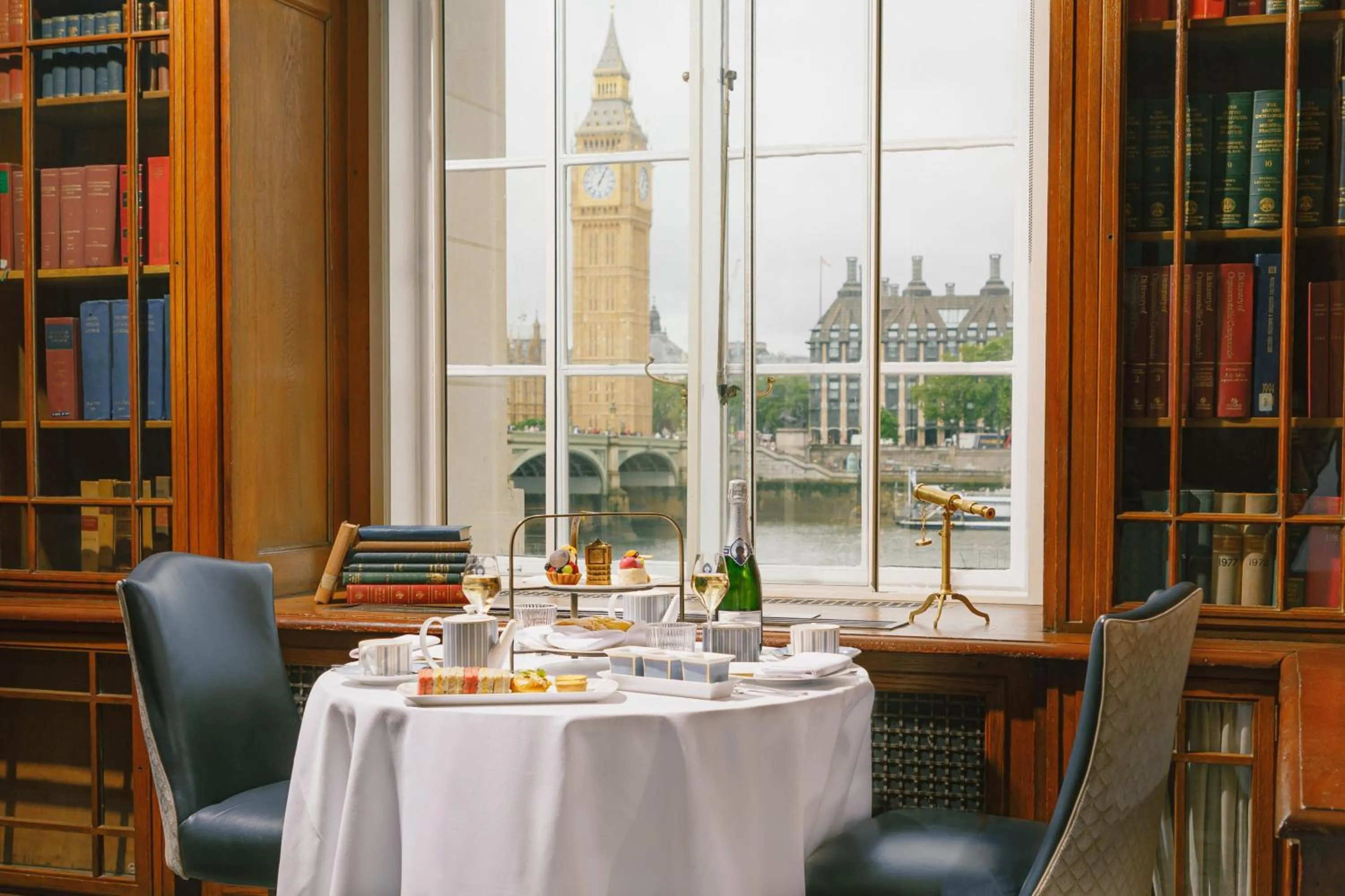 Restaurant/places to eat in London Marriott Hotel County Hall