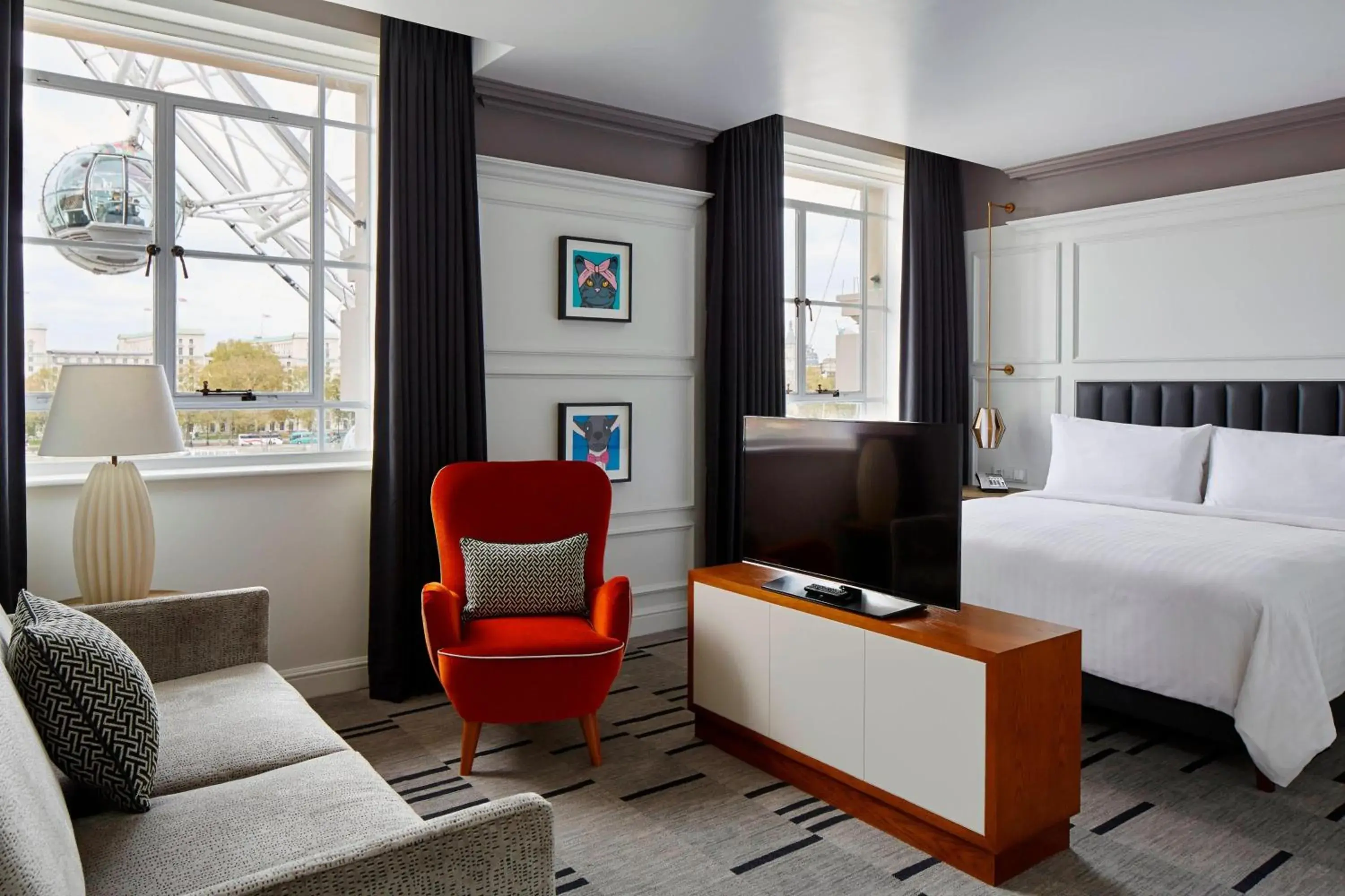 Executive Room with Lounge Access in London Marriott Hotel County Hall Executive Room with Lounge Access in London Marriott Hotel County Hall