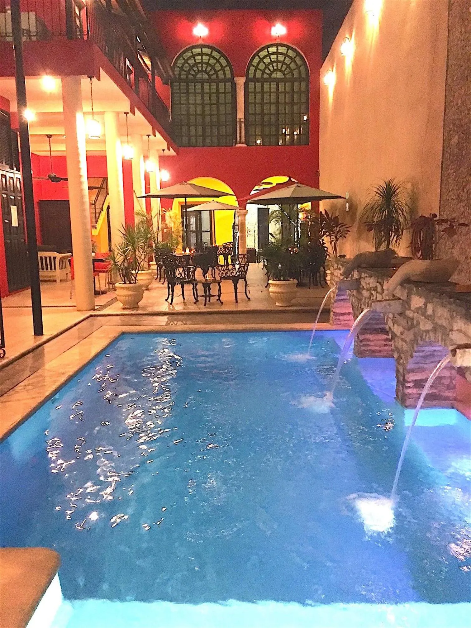 Swimming pool in Hotel Mejorada Merida