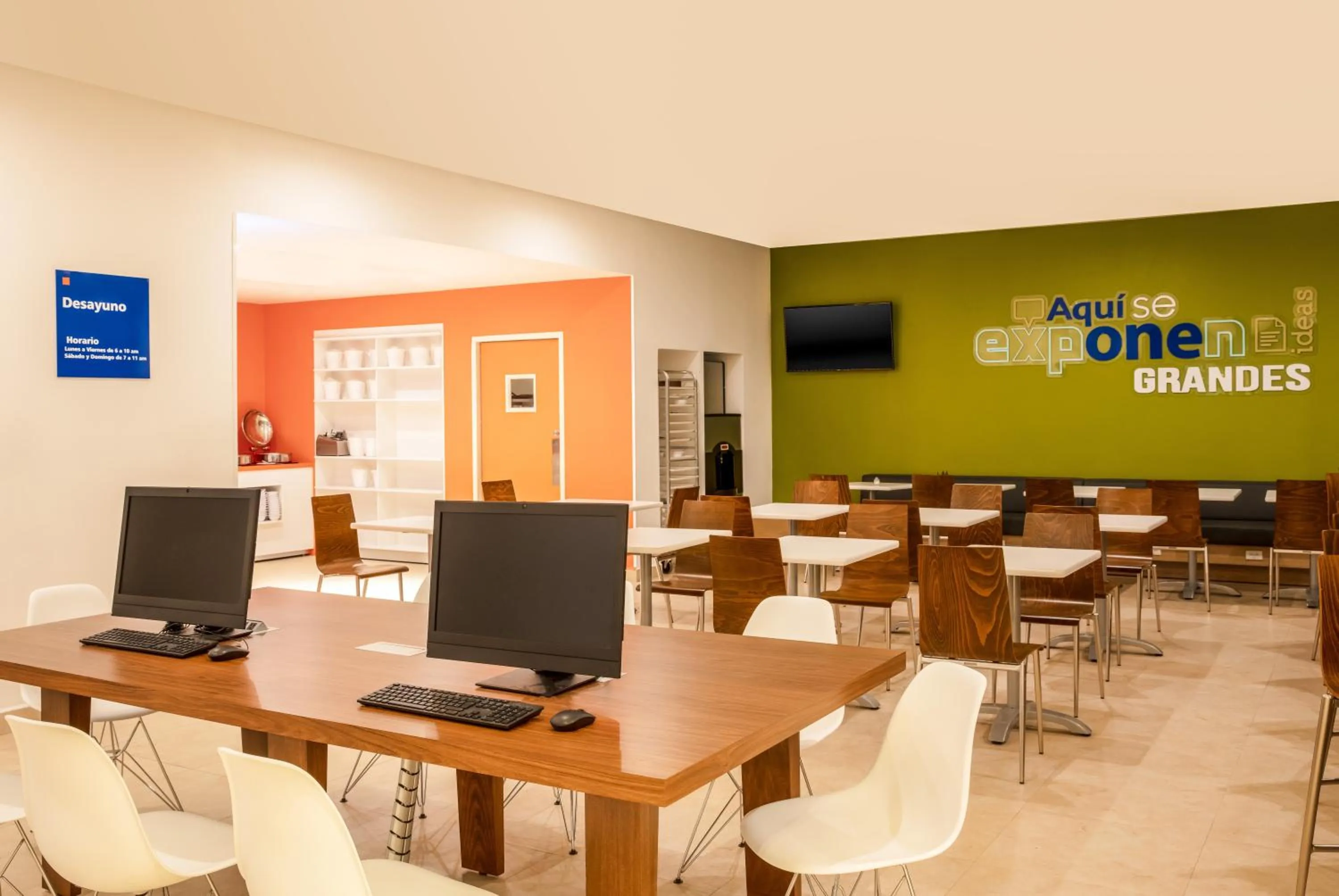 Business facilities in One Ciudad de Mexico La Raza