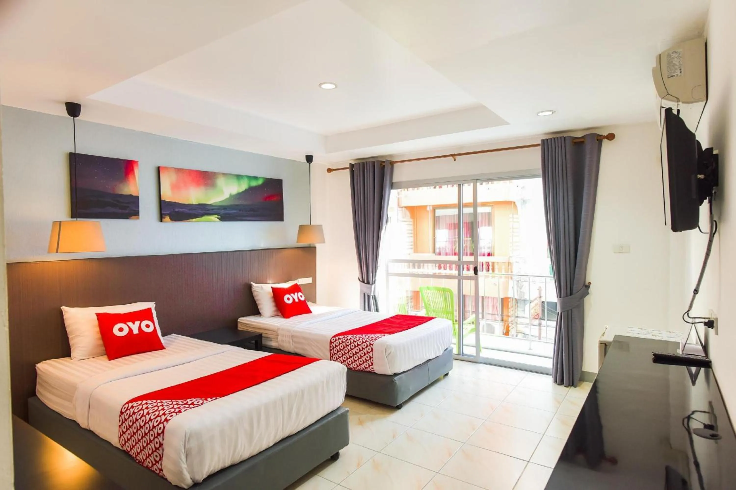 Photo of the whole room, Bed in OYO 394 Nana Beach Cha Am