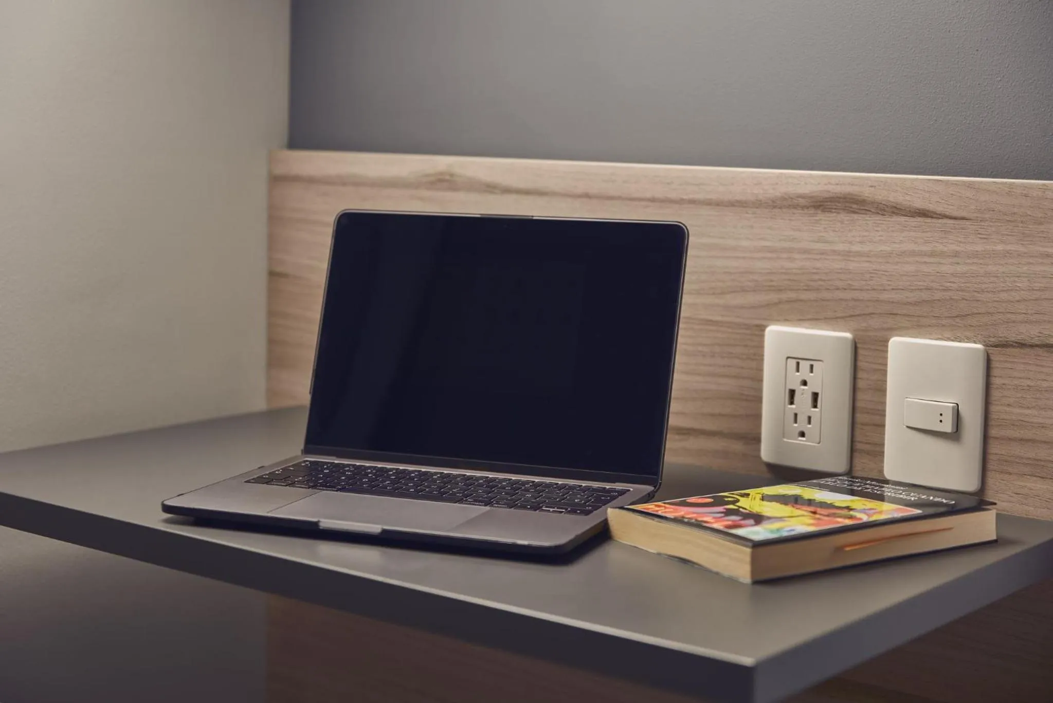 Photo of the whole room in One Acapulco Diamante