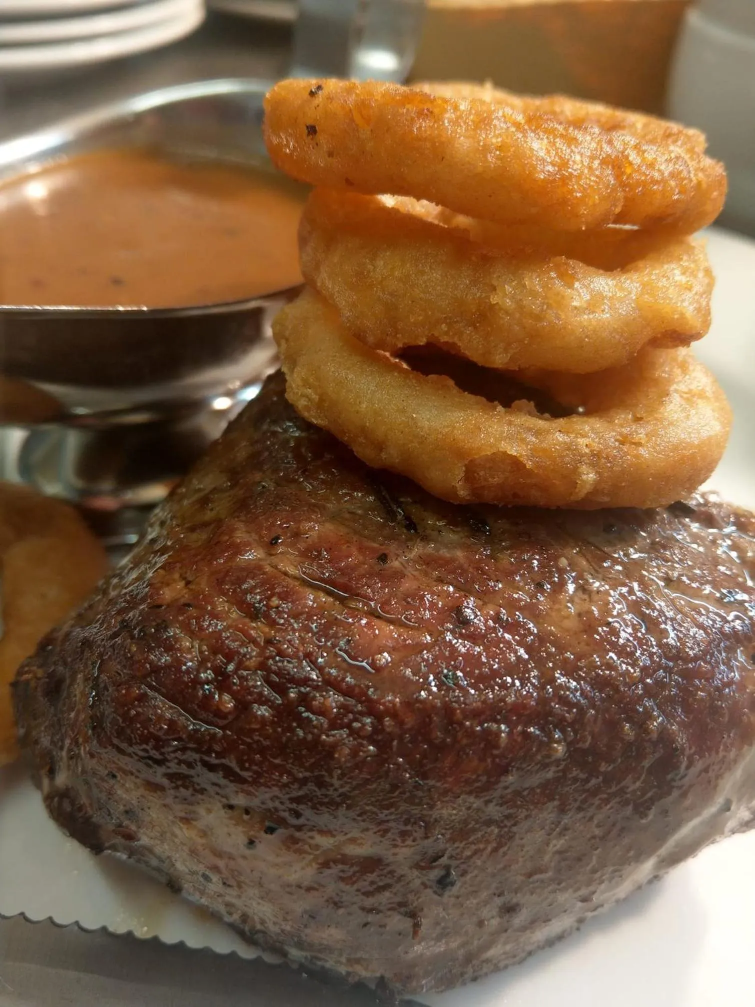 Food and drinks in Lake of Shadows Hotel