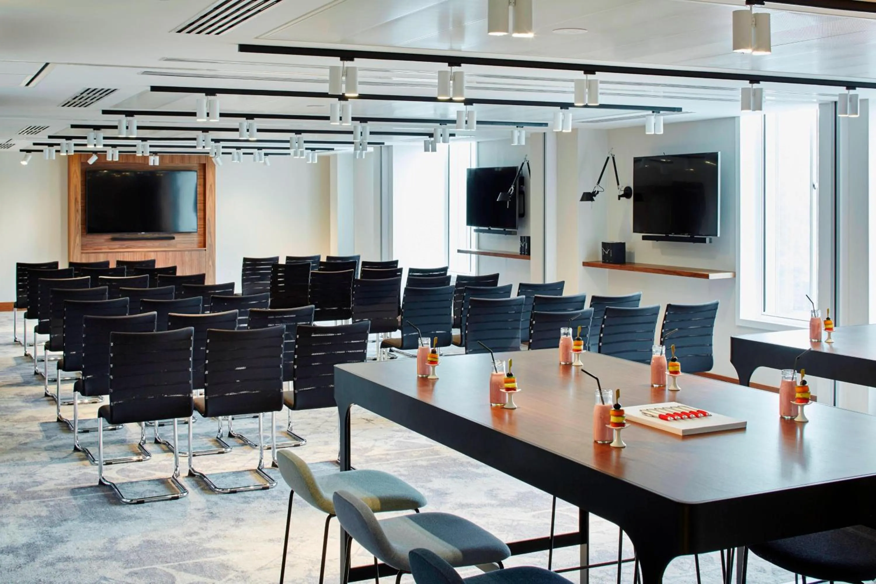 Meeting/conference room in London Heathrow Marriott Hotel