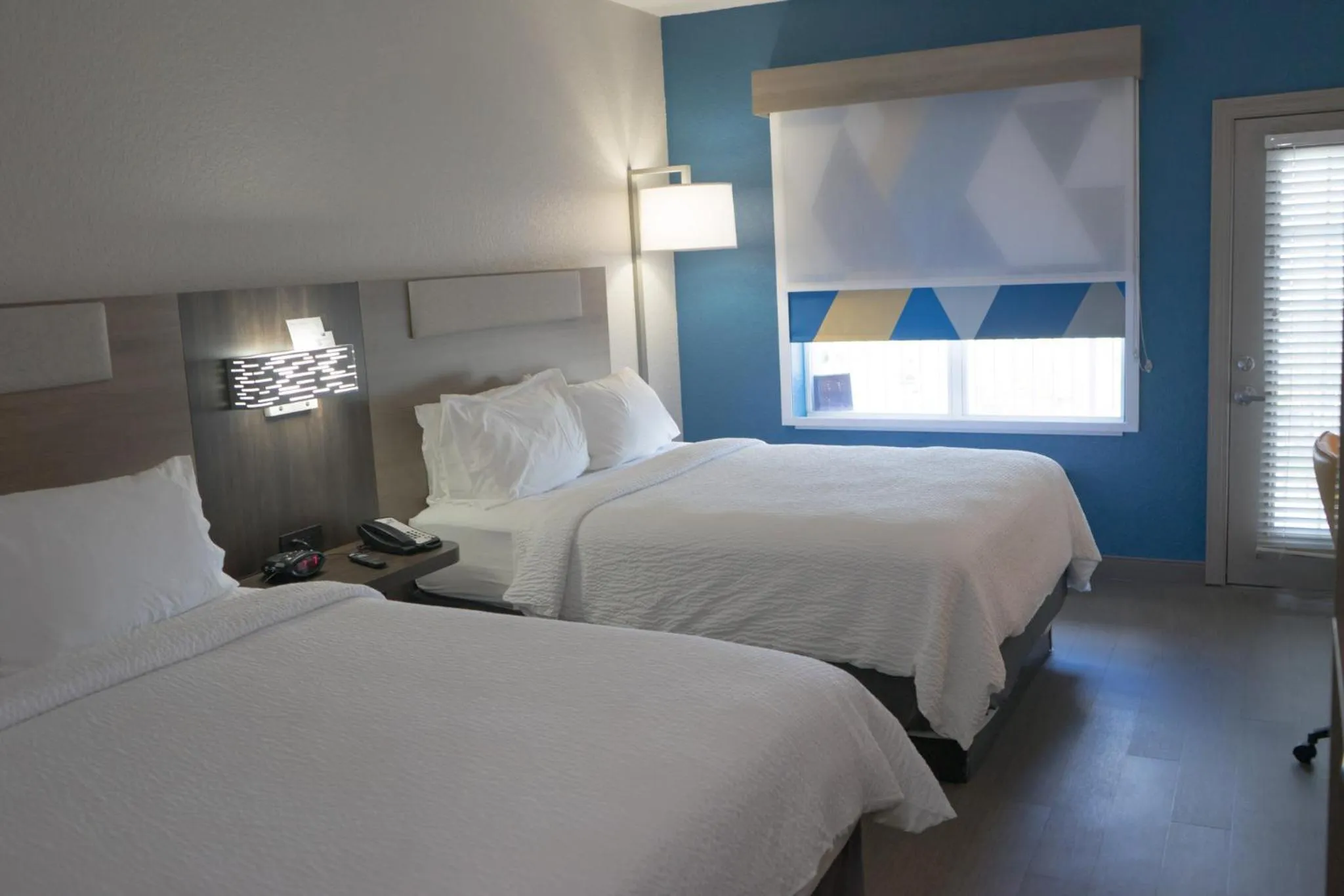 Photo of the whole room, Bed in Holiday Inn Express & Suites Lakeland North I-4 by IHG