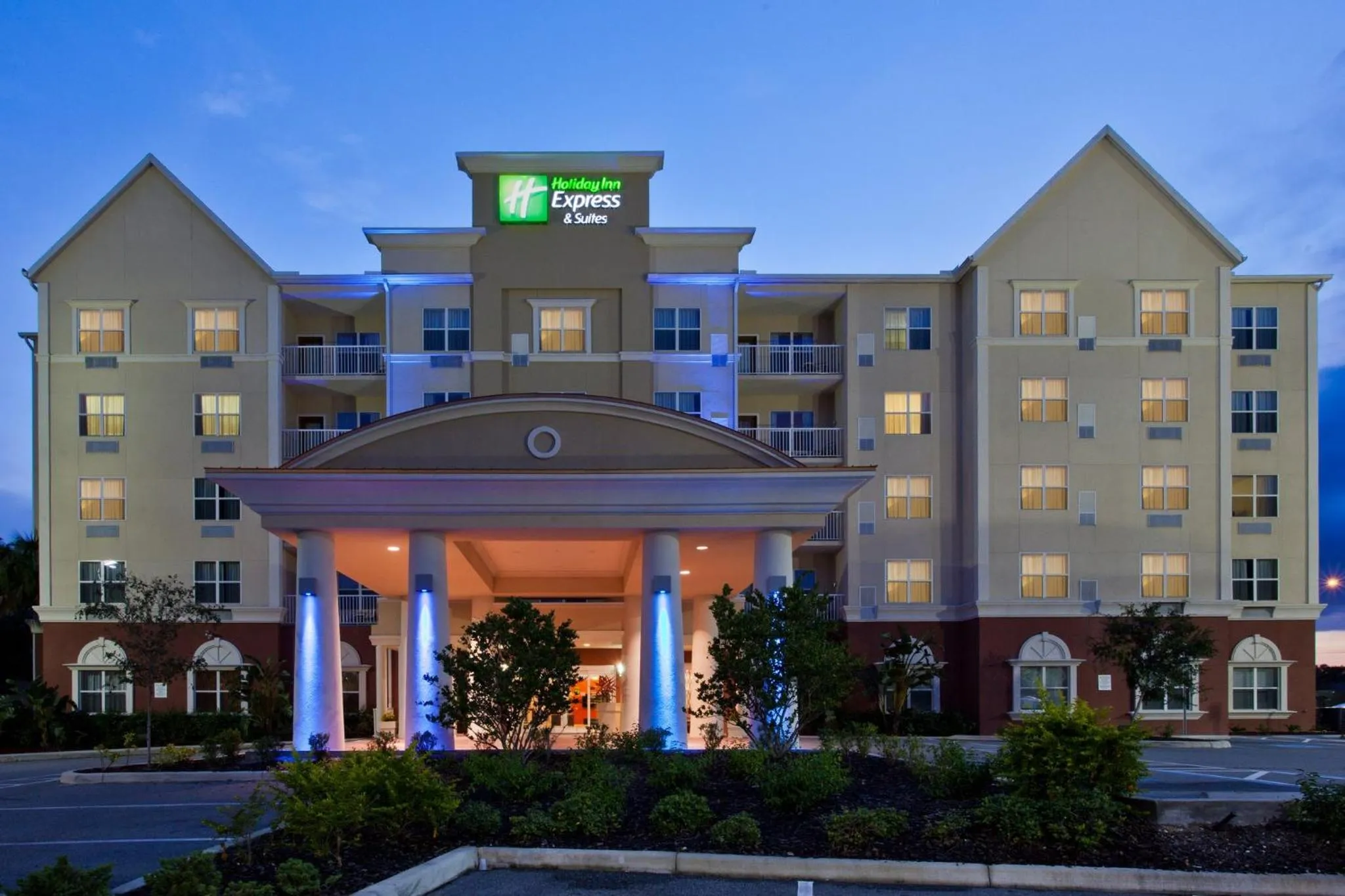 Property building in Holiday Inn Express & Suites Lakeland North I-4 by IHG