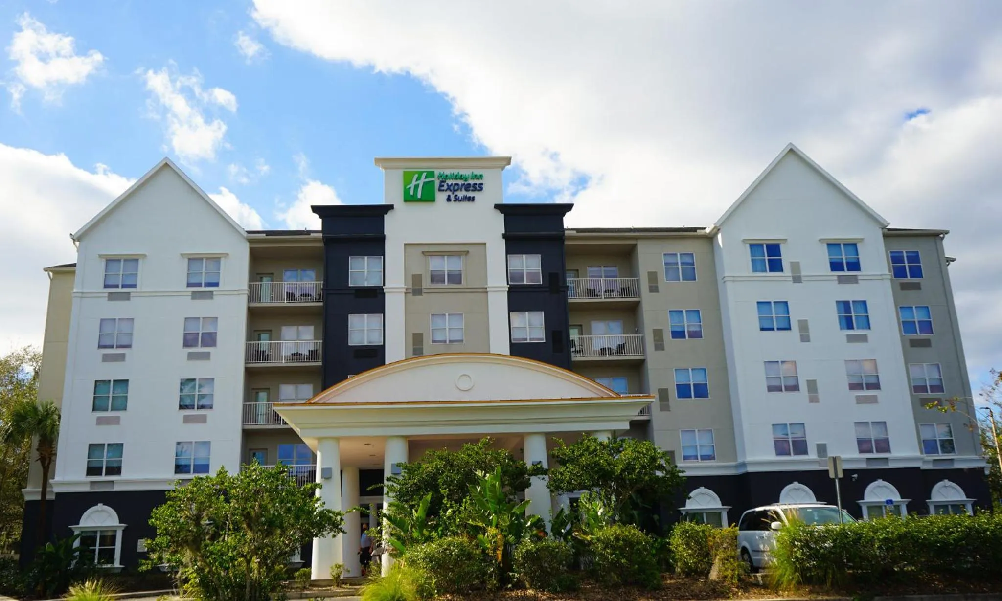 Property building in Holiday Inn Express & Suites Lakeland North I-4 by IHG