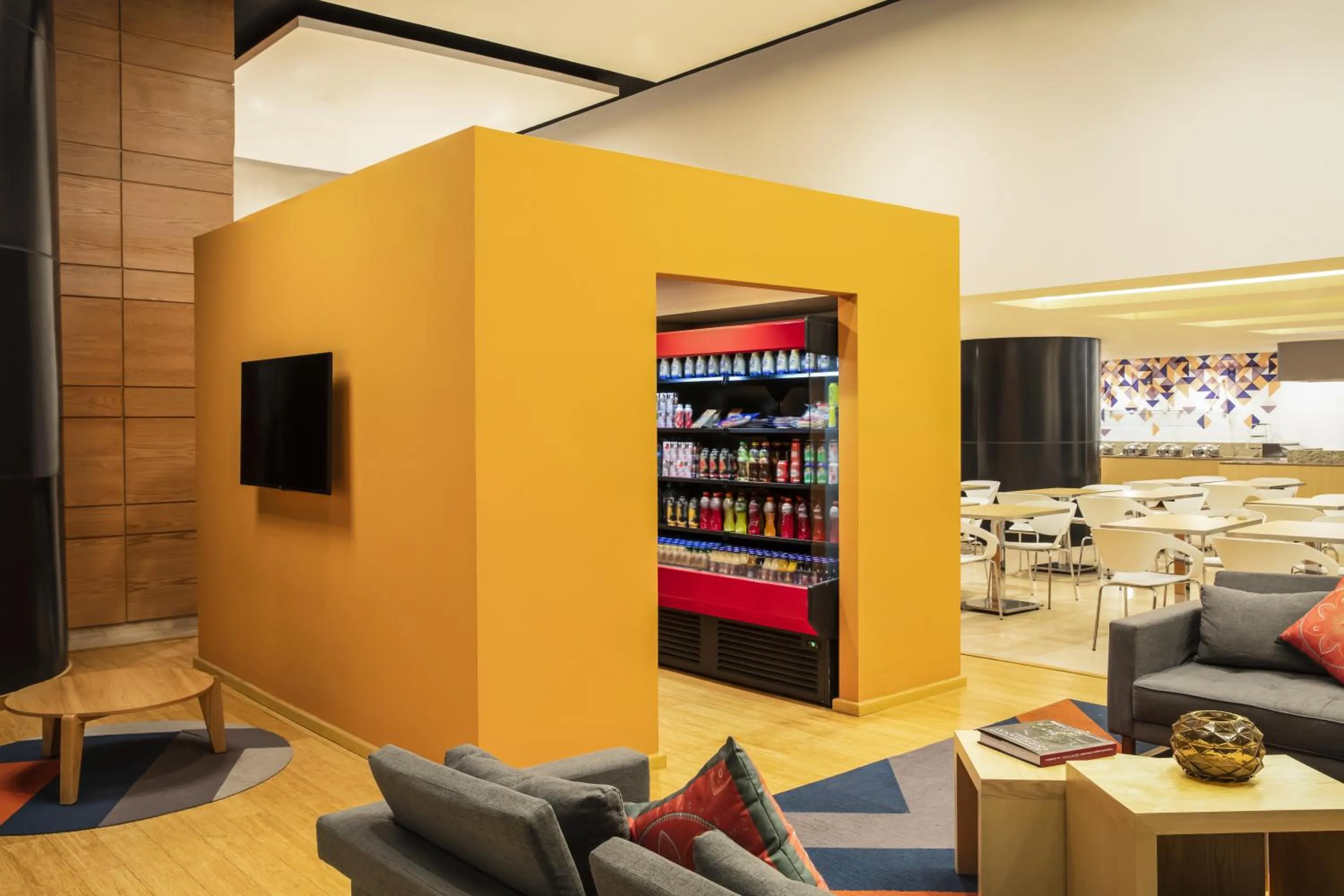 Lobby or reception in Fiesta Inn Express Queretaro Constituyentes