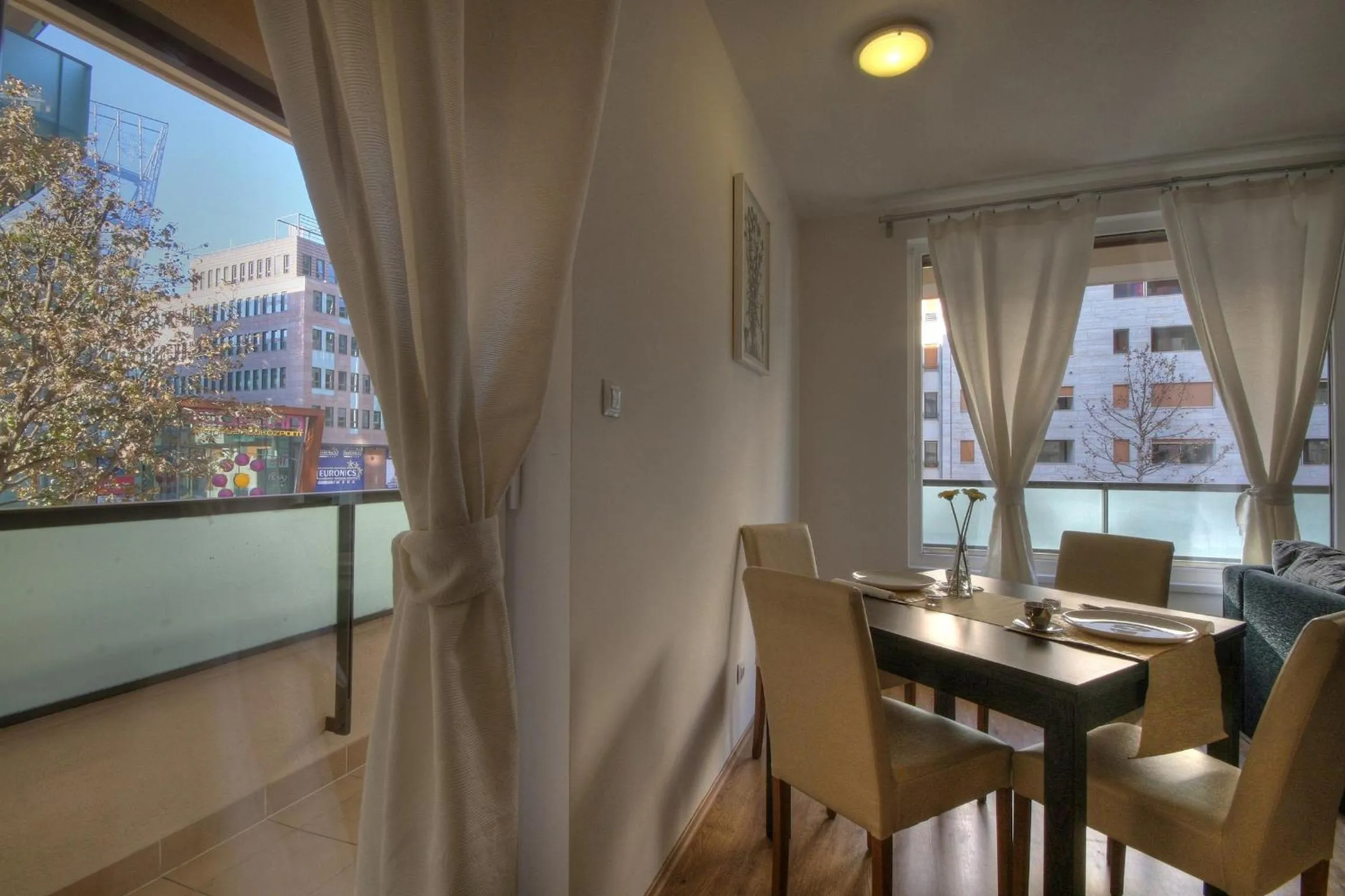 Dining area in Vision Apartments Budapest