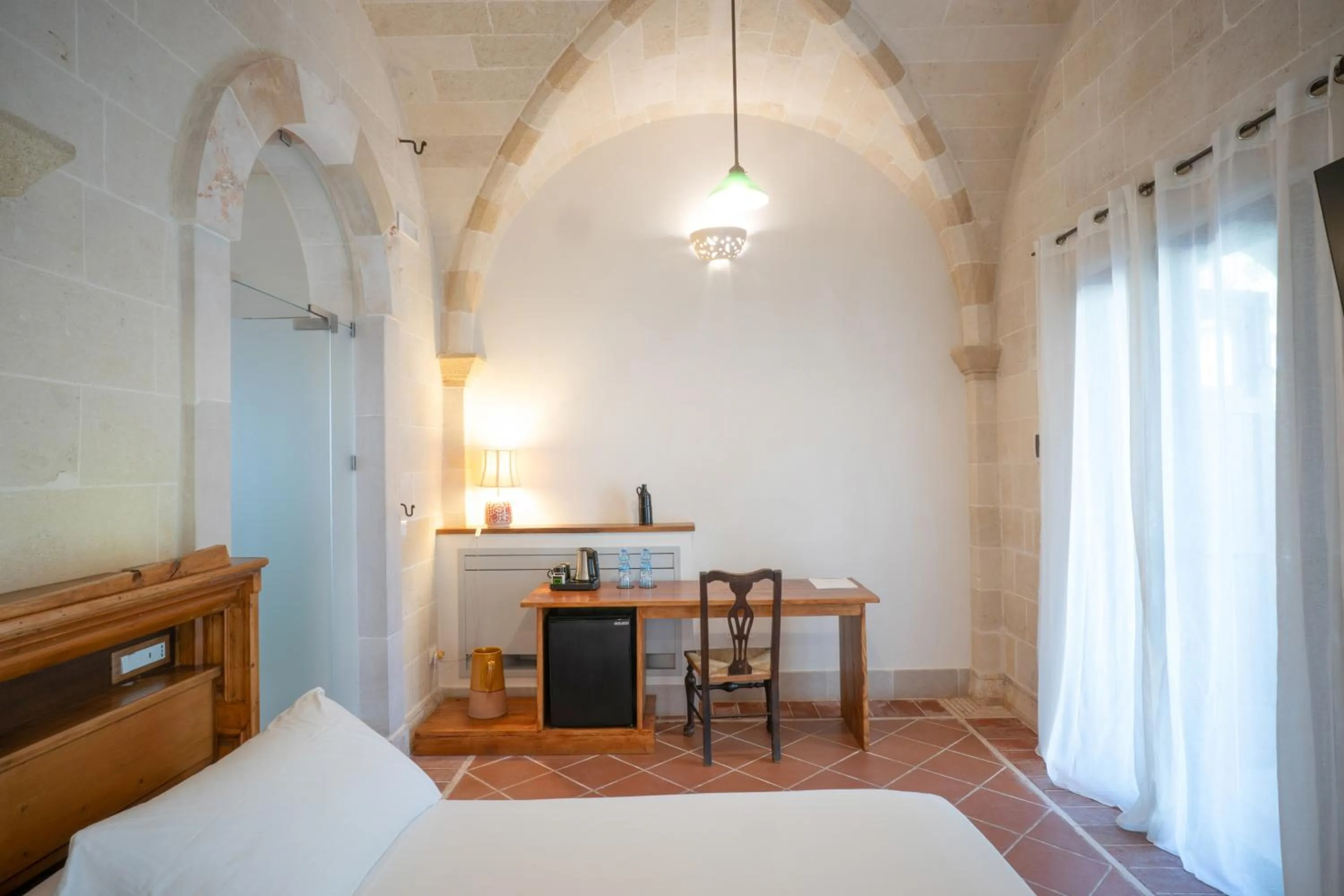Food and drinks, Bed in Masseria Le Lamie