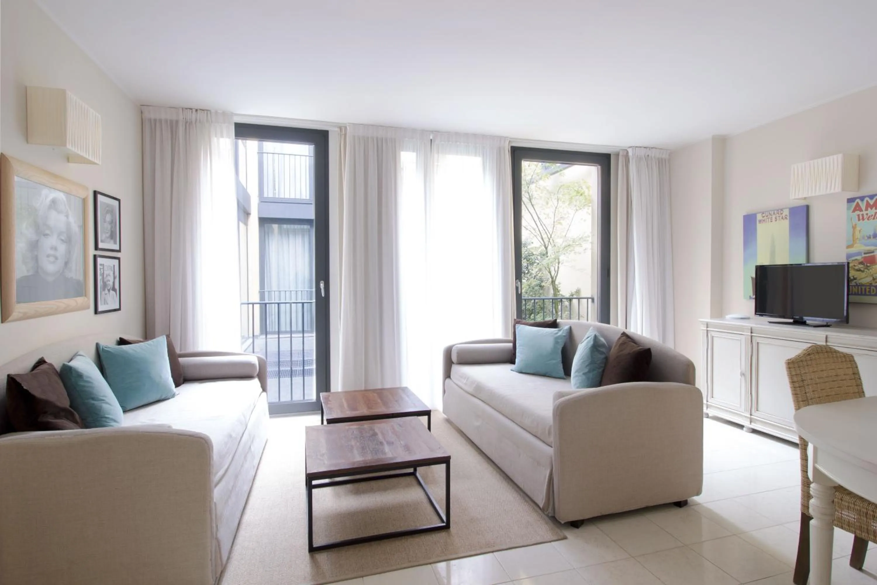 Living room in Adriano Residence