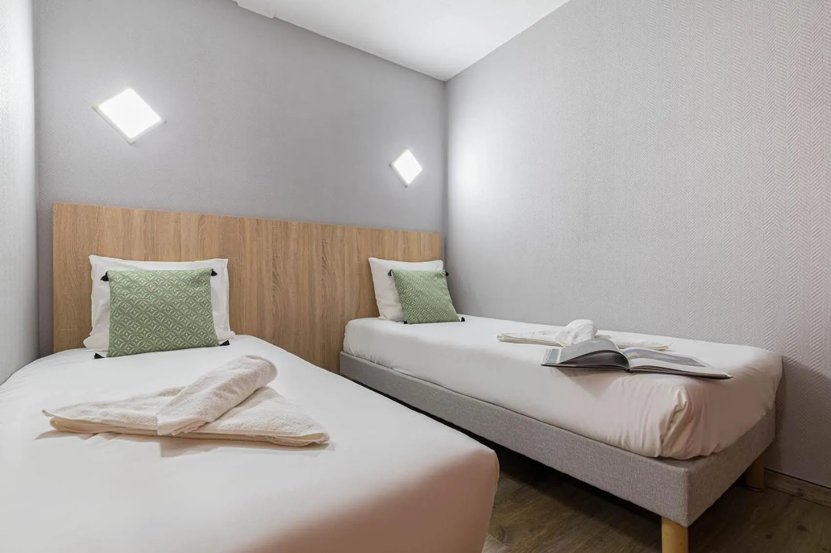 Bedroom, Bed in Logis Hôtel Restaurant L'Abri