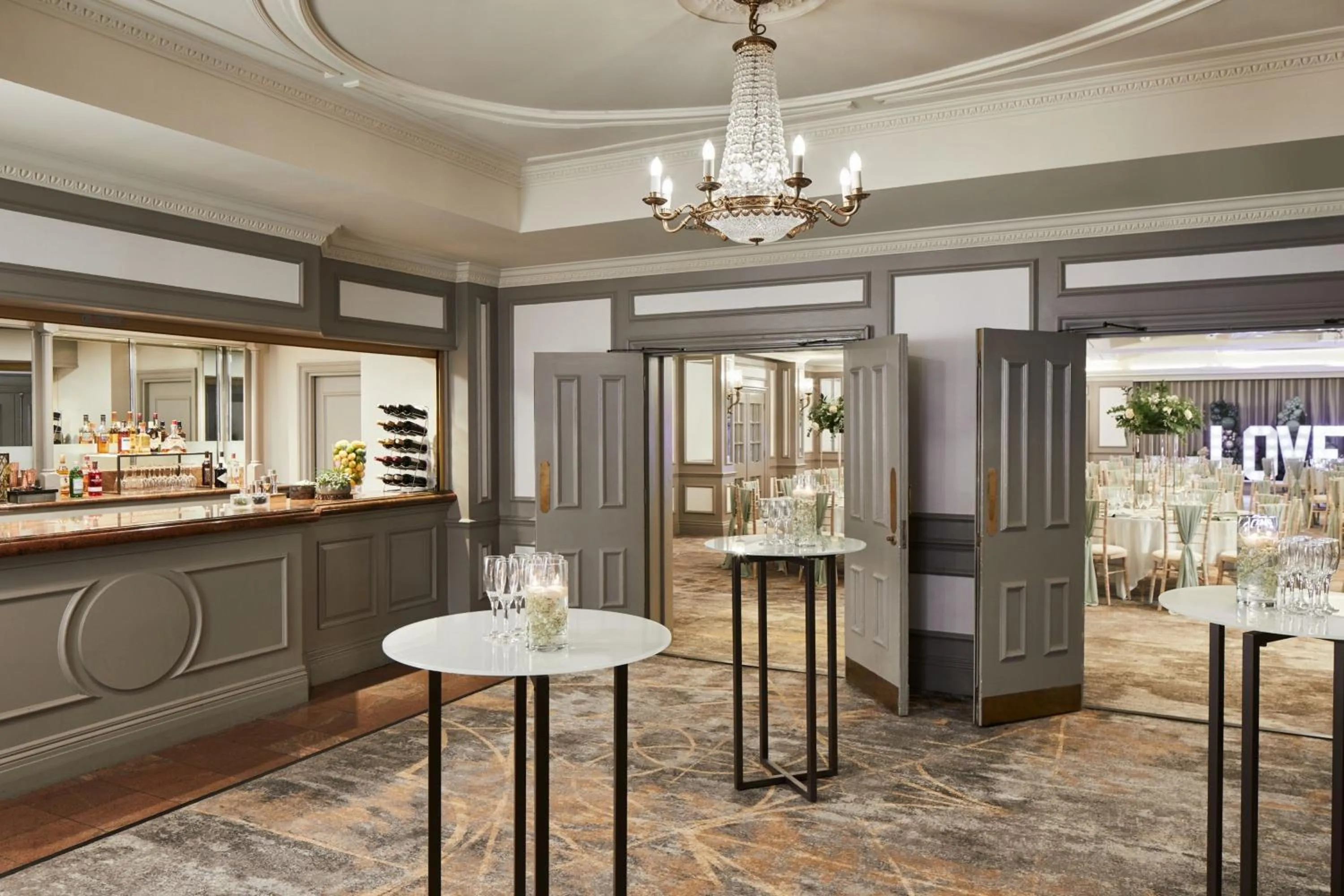 Lounge or bar in Bristol Marriott Royal Hotel