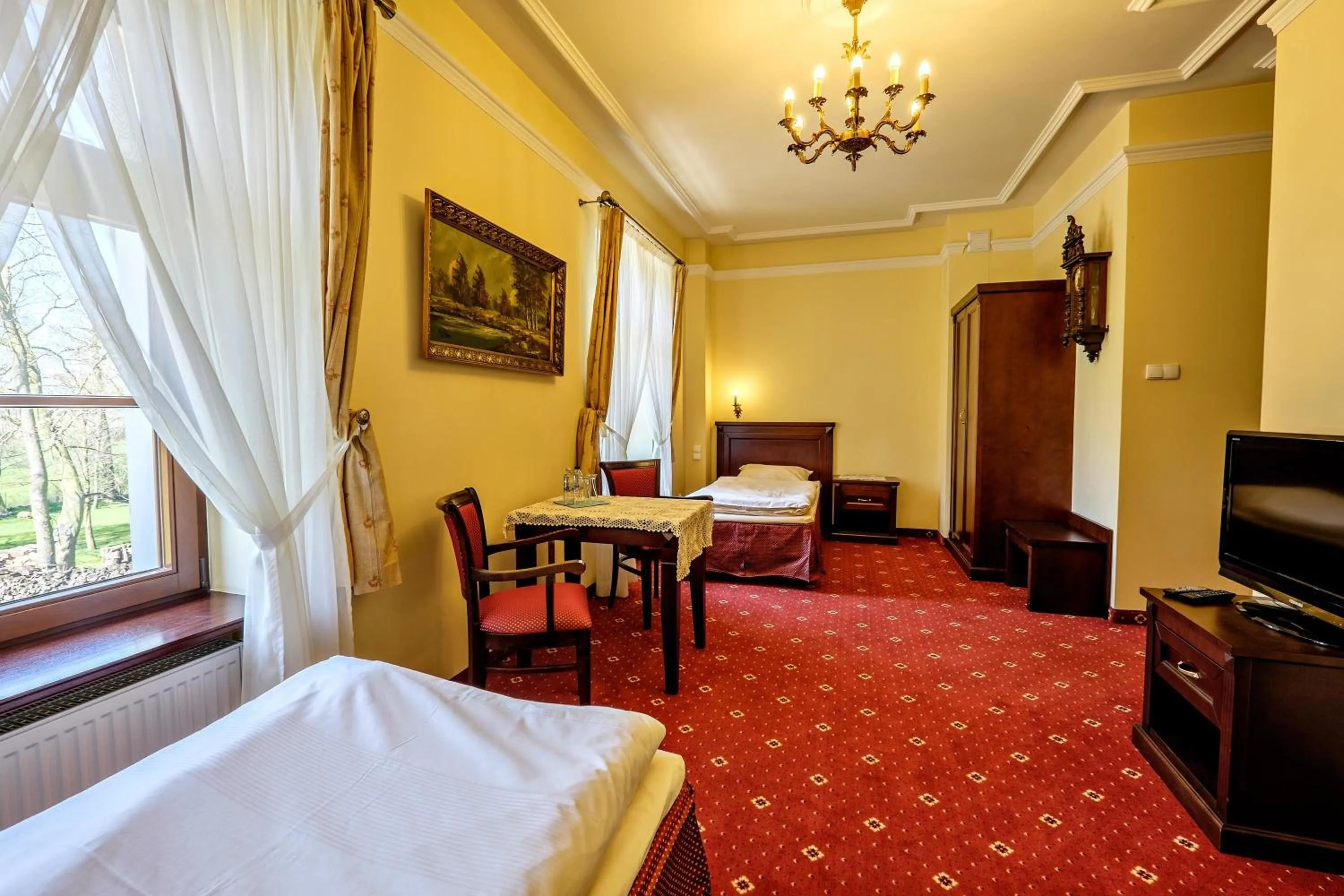 Photo of the whole room, Bed in Dwór Stary Chotów